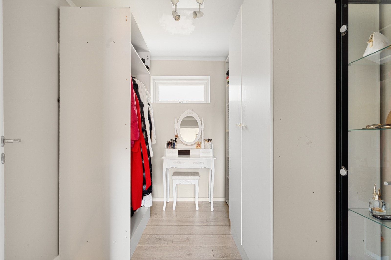 Walk-in, opprinnelig tekjøkken ifølge tegnigner fra kommunen.