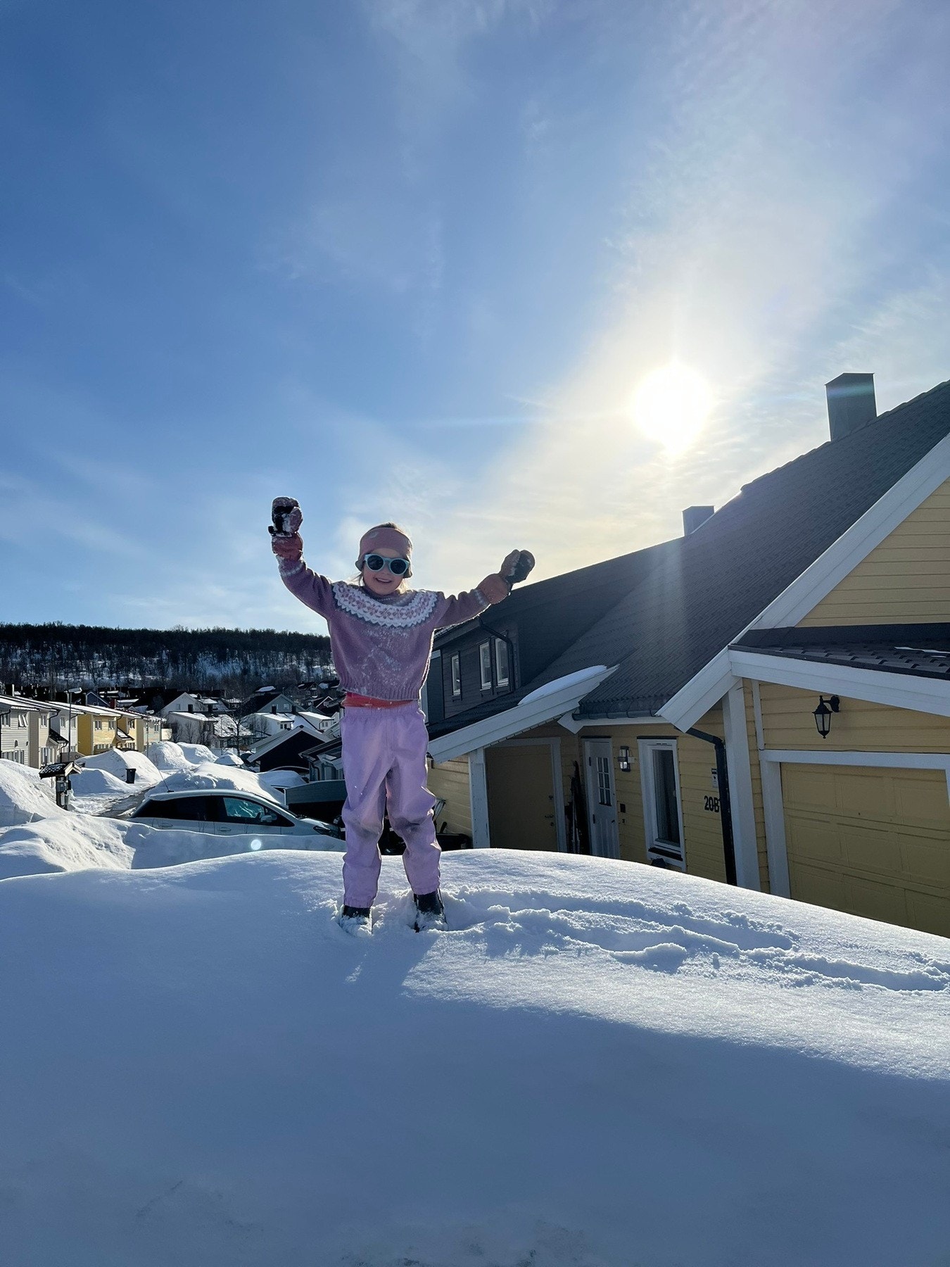 Et trygt og familievennlig nabolag med kort vei til både barnehager og Solneset skole.
Selgers egne bilder Galleribilde
