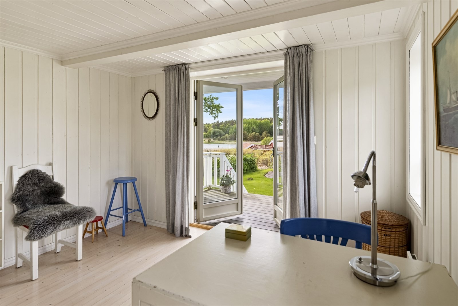 Fra dette rommet er det også utgang til den vestvendte terrassen. Galleribilde