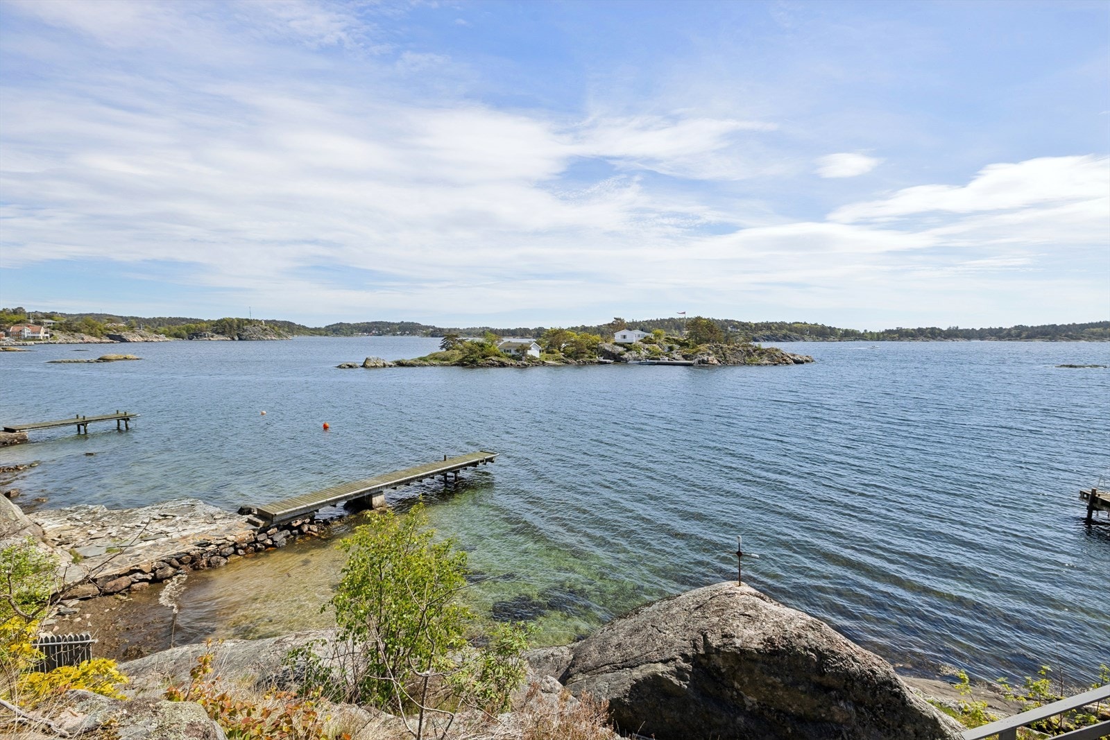 Egen trebrygge og strand! Galleribilde