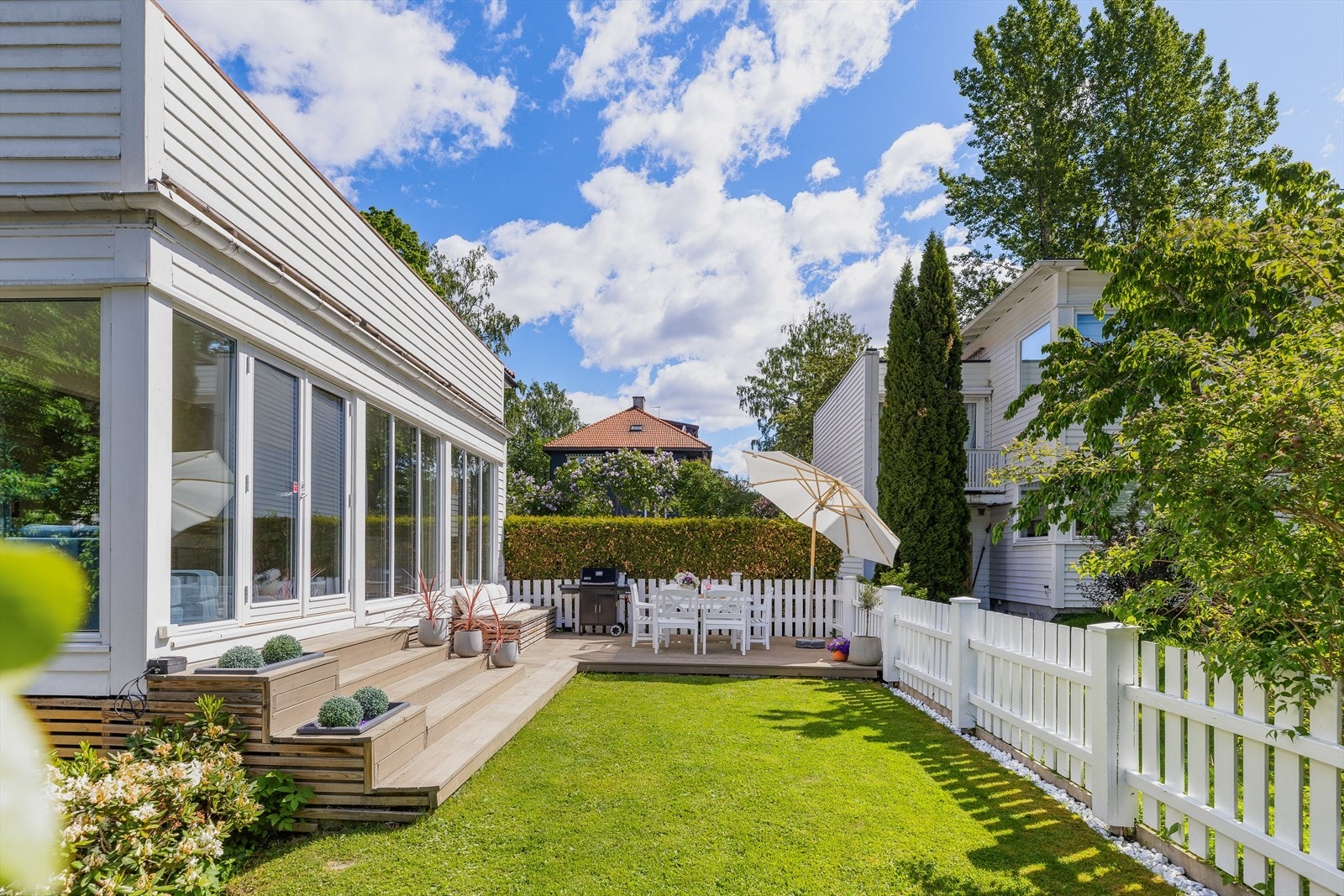 Moderne og idyllisk familiebolig på ettertraktede Bygdøy - Foto Scott Kvitberg Galleribilde
