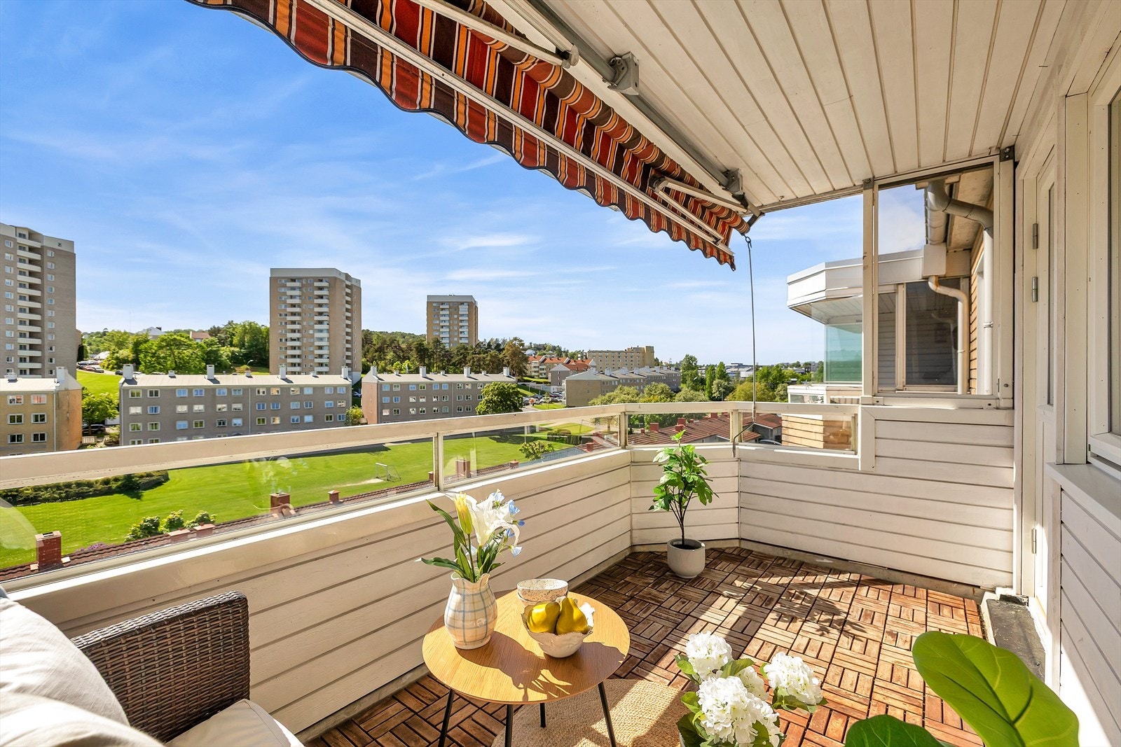 Det er god plass til å innrede med utemøbler etter eget ønske og behov. Galleribilde