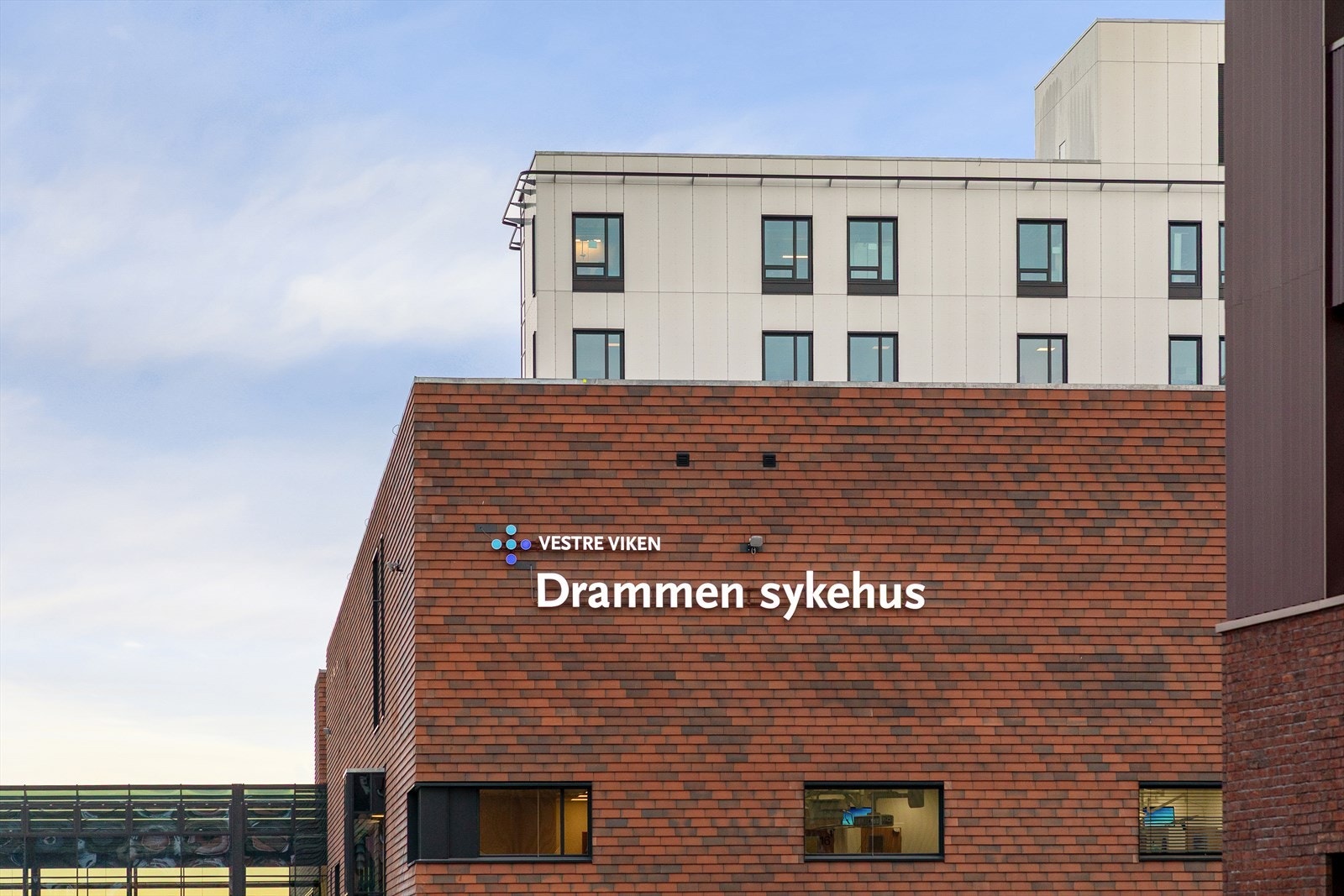 Praktisk med kort vei til nye Drammen sykehus fra leiligheten Galleribilde