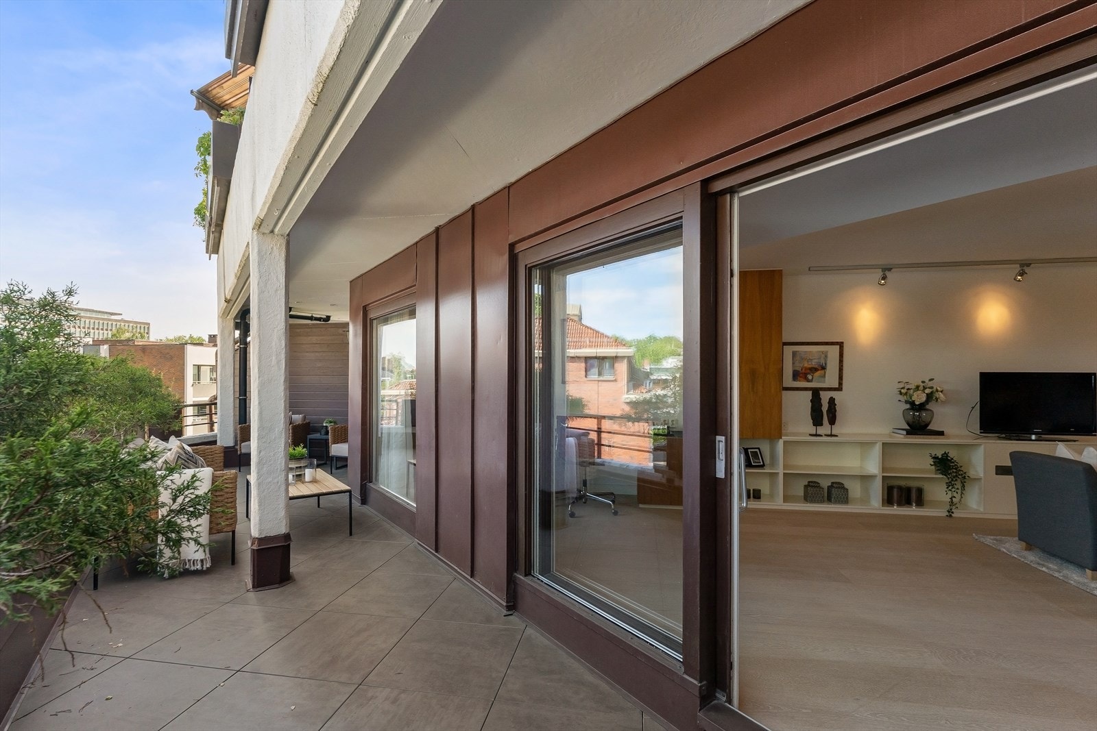 Stor og hyggelig terrasse på 27 m2 Galleribilde