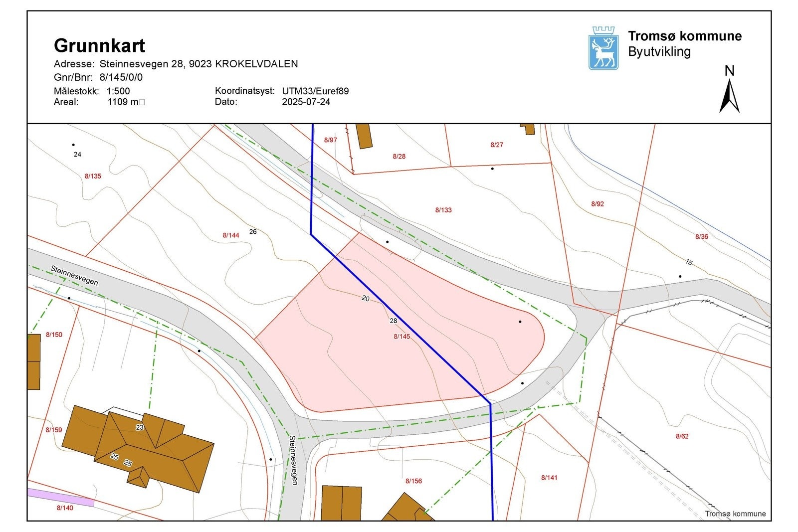 Det er klargjort for tilkobling på vann og avløp (privat vannverk), samt strøm.