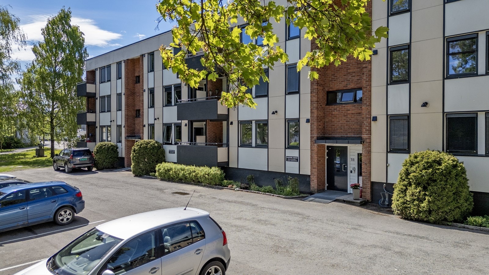 Parkering etter venteliste. Galleribilde