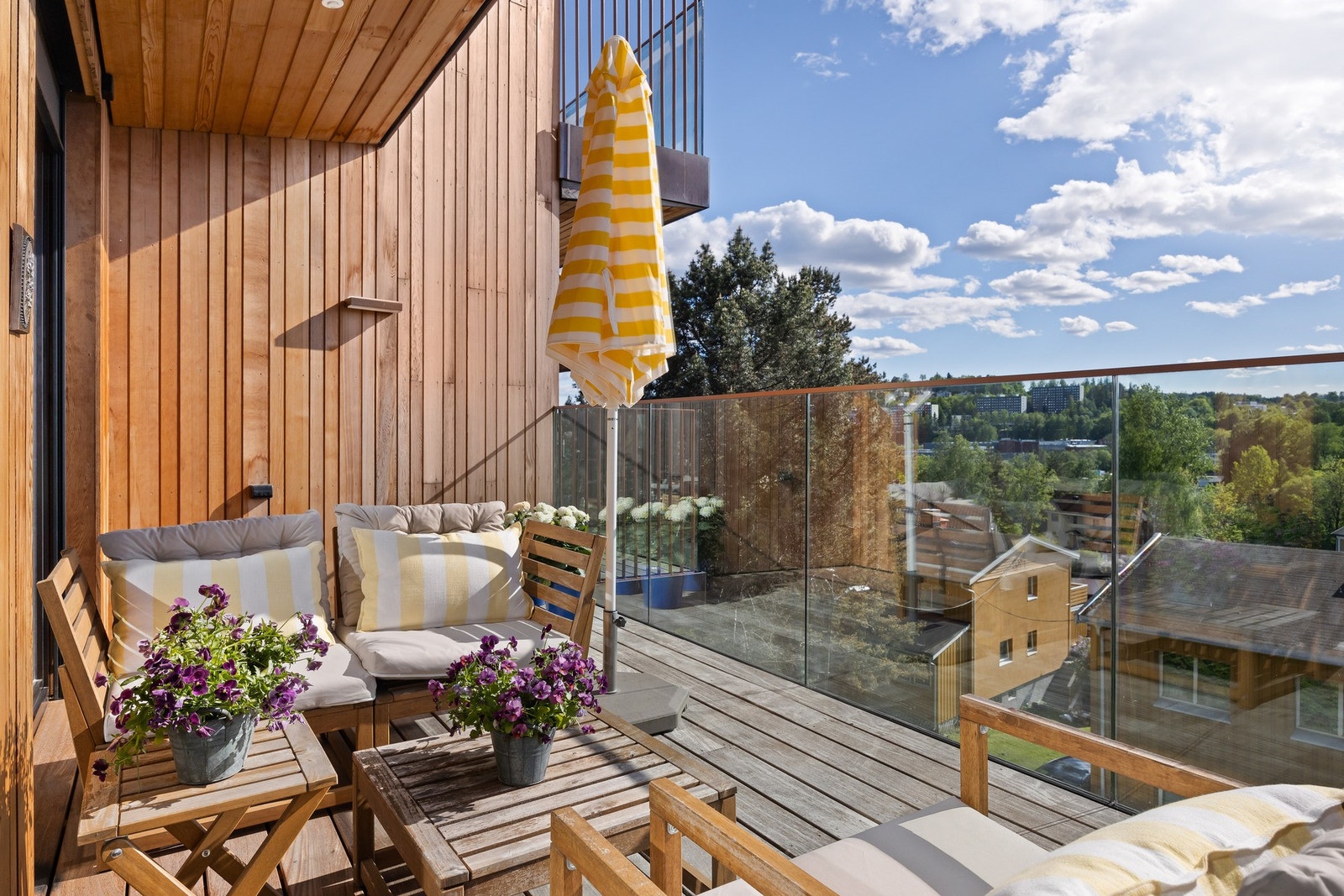 Nyere, flott leilighet beliggende rett ved Asker sentrum. Galleribilde