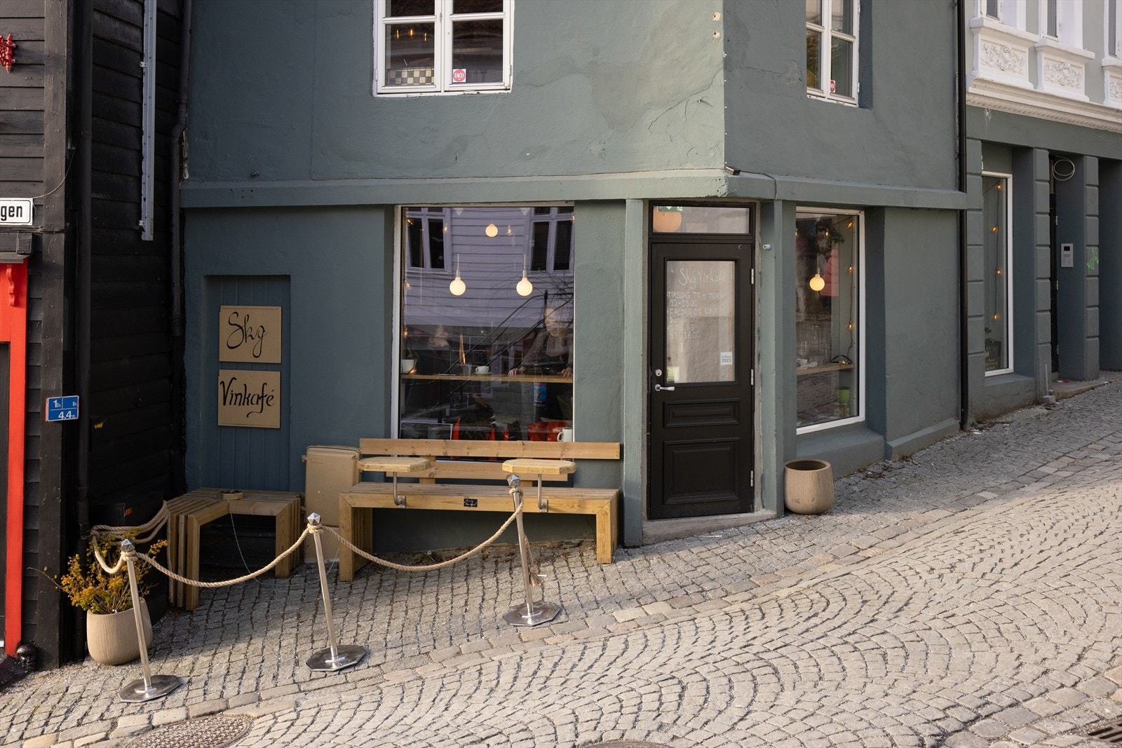 I nærområdet er det flere trivelige nabolagspub og -restauranter. Galleribilde