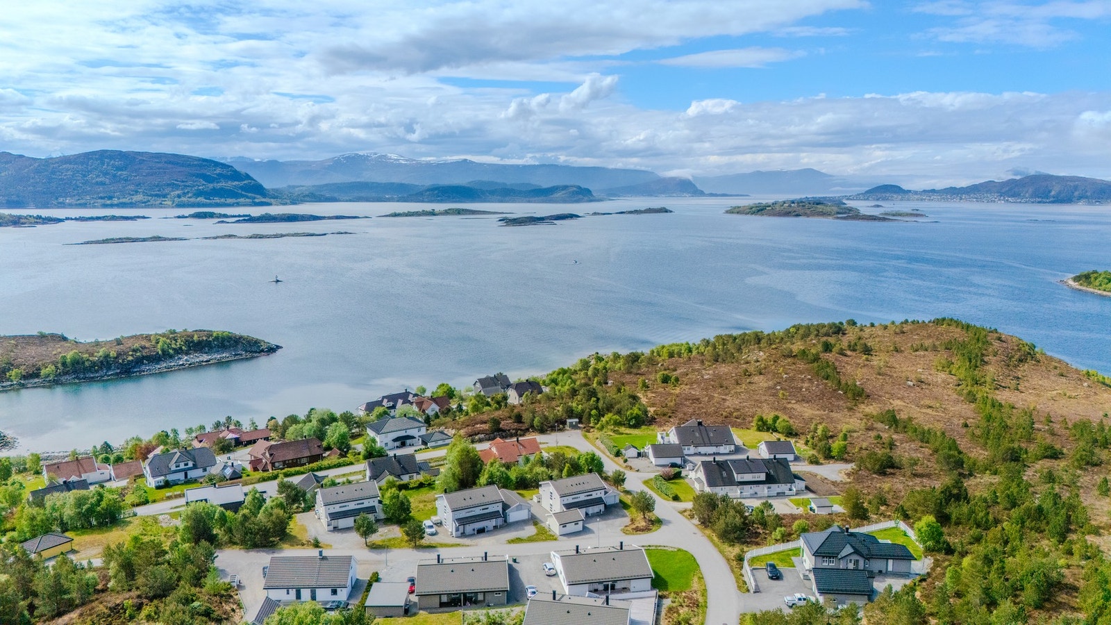Boligen har en familievennlig beliggenhet på Terøya Galleribilde