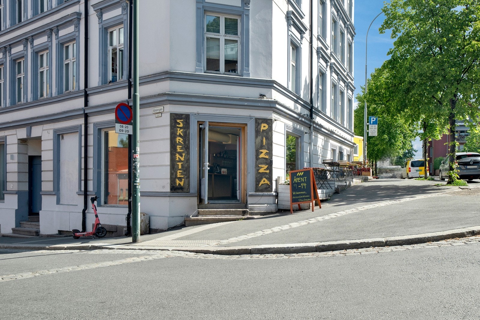 Kun et steinkast unna finner du den koselige nabolagsrestauranten Skrenten Pizza. Galleribilde