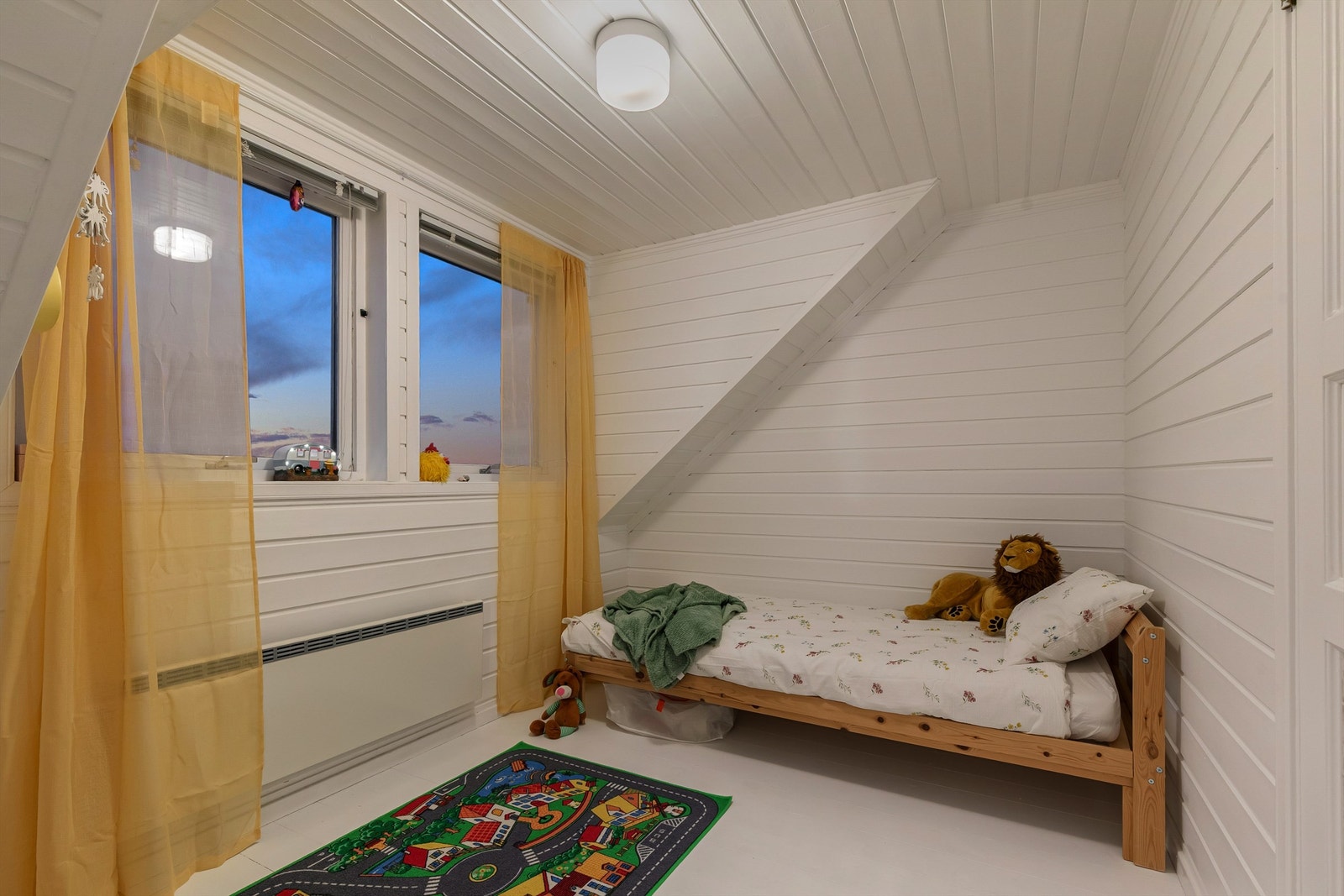 Stue i 2.etg - Evt soverom 5 - Dette rommet har adgang til soverom 4 Galleribilde