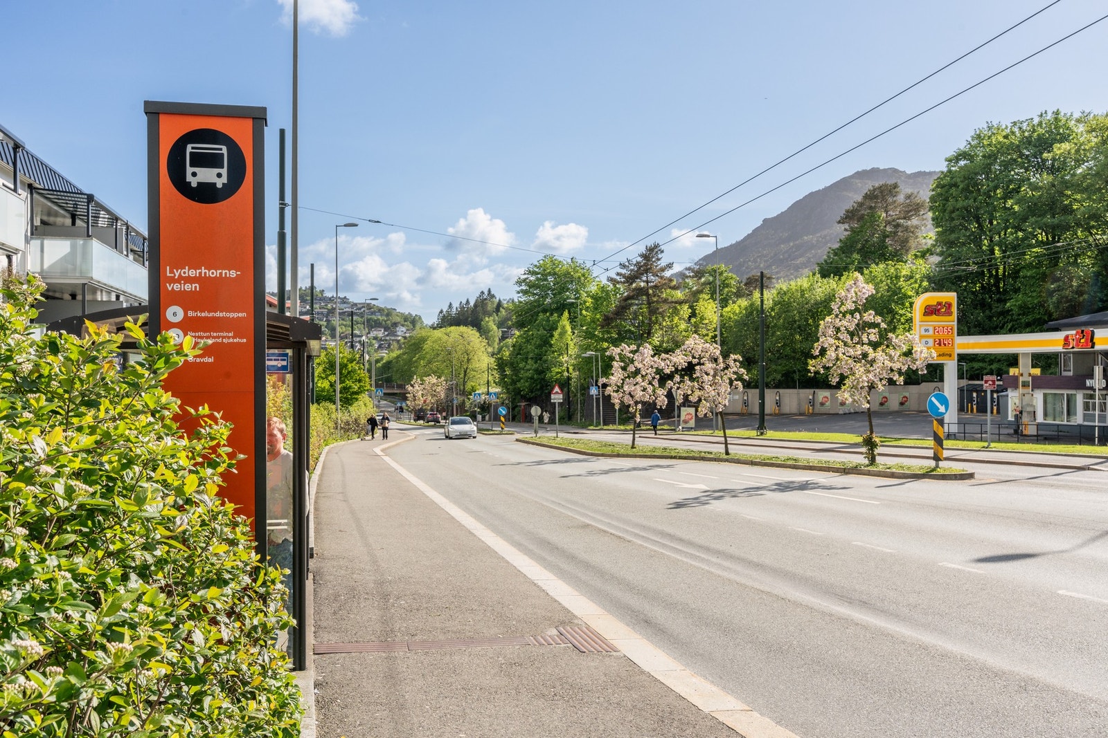 Det er kun 100 meter til busstopp. Galleribilde