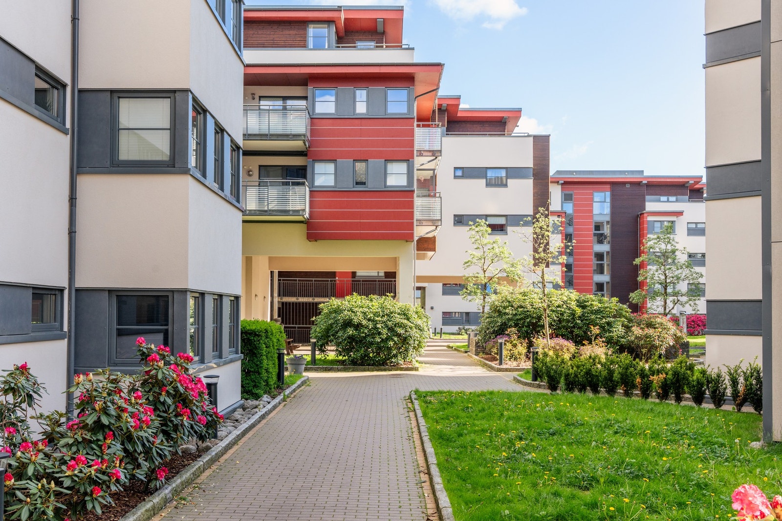 Pent opparbeidet uteområde. Galleribilde