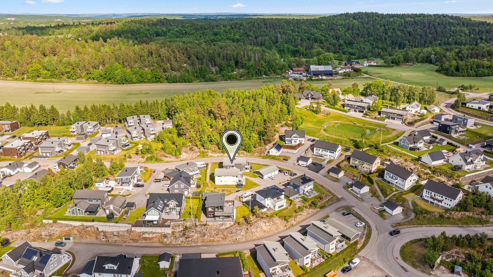 Grønne og rolige omgivelser i Skjeggestadåsen - her er det godt å komme hjem. Galleribilde