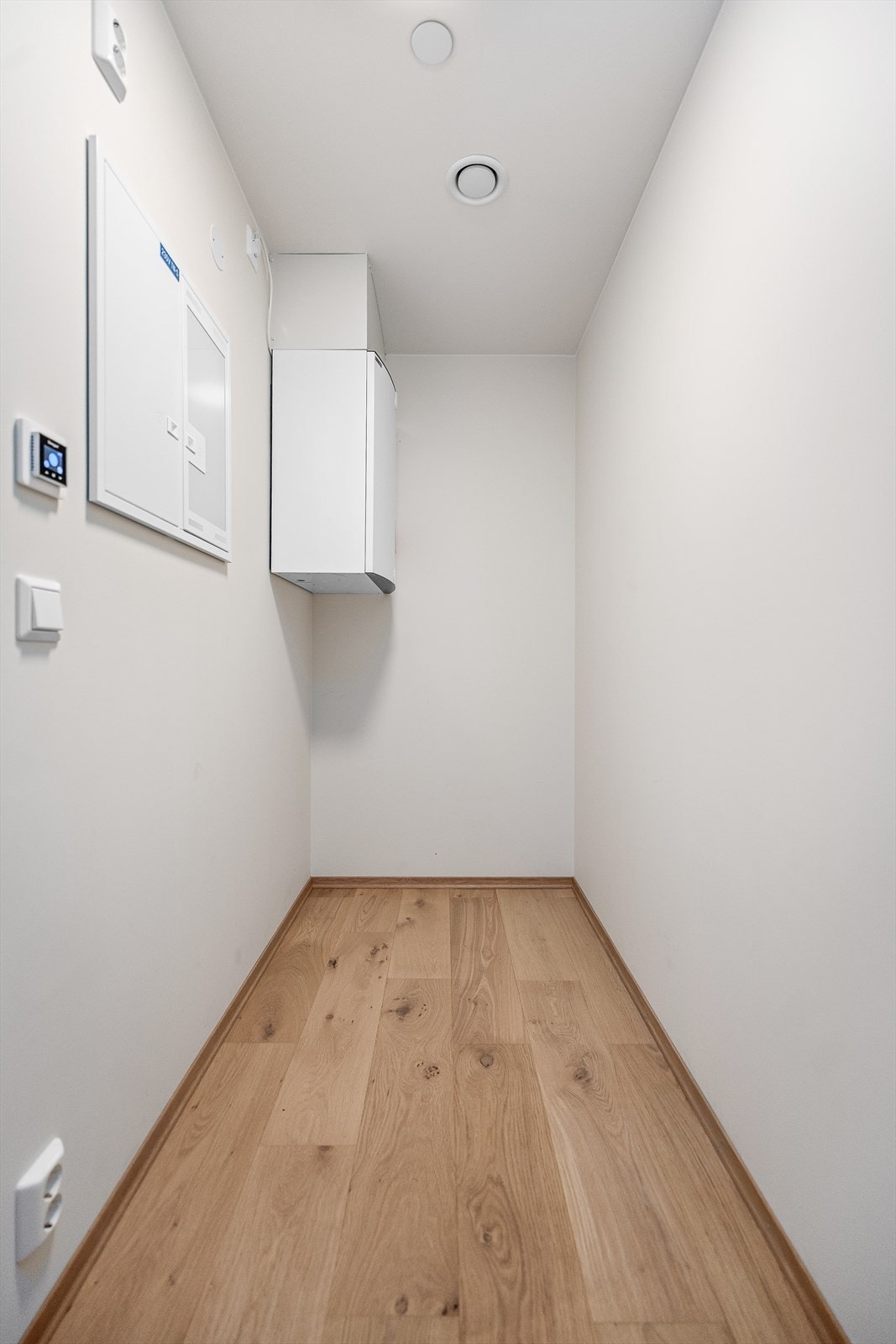 Praktisk innvendig bod på 3,1 m² i tilknytning til entréen Galleribilde