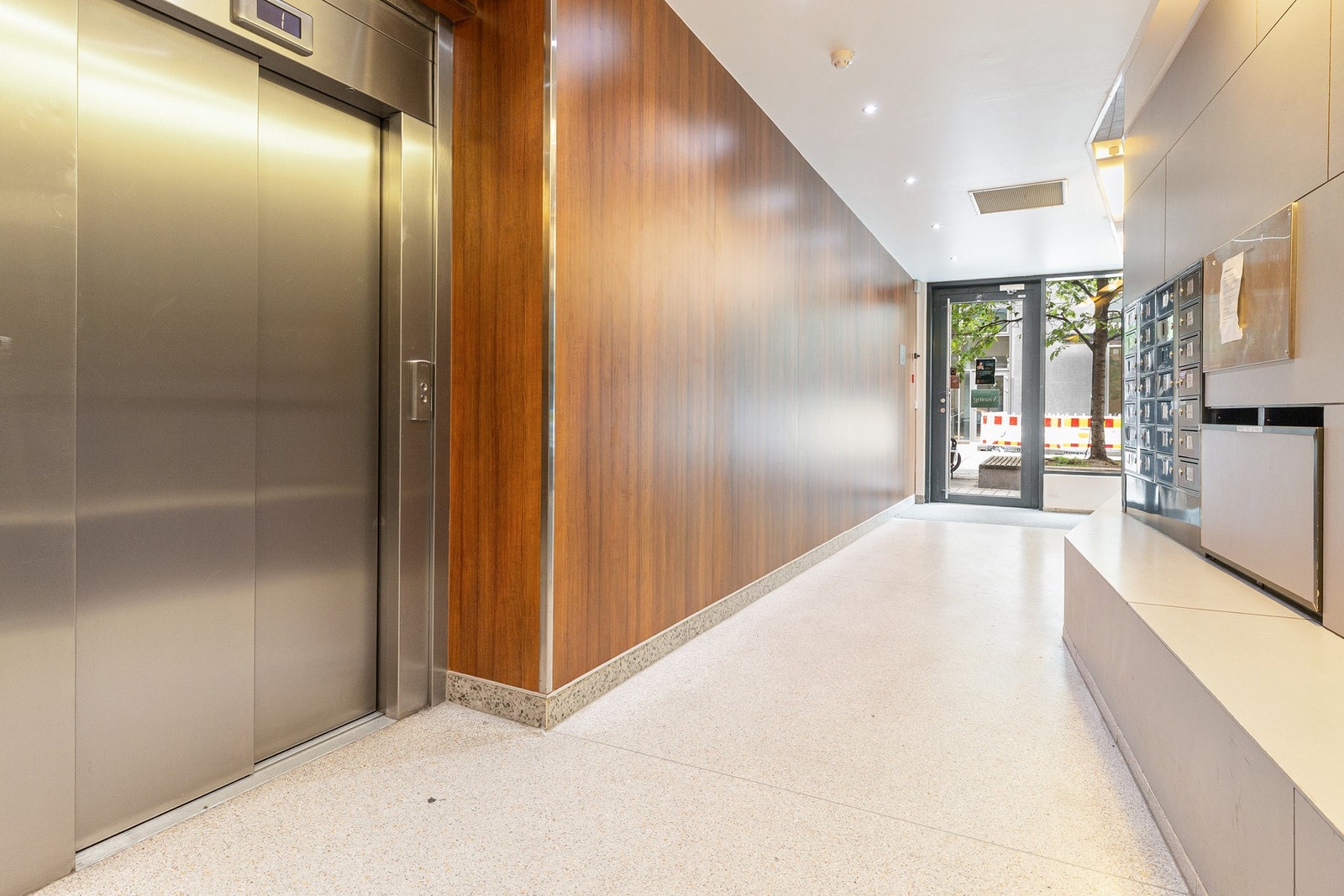 Moderne boligbygg fra 2007 med heis og attraktiv beliggenhet på Tjuvholmen Galleribilde
