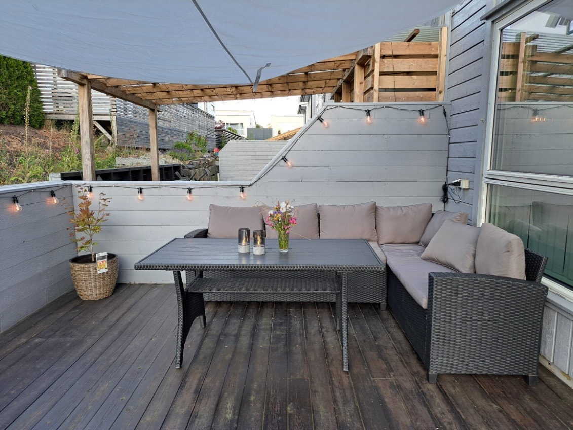 Koselig uteplass like utenfor stuen (Privat bilde) Galleribilde