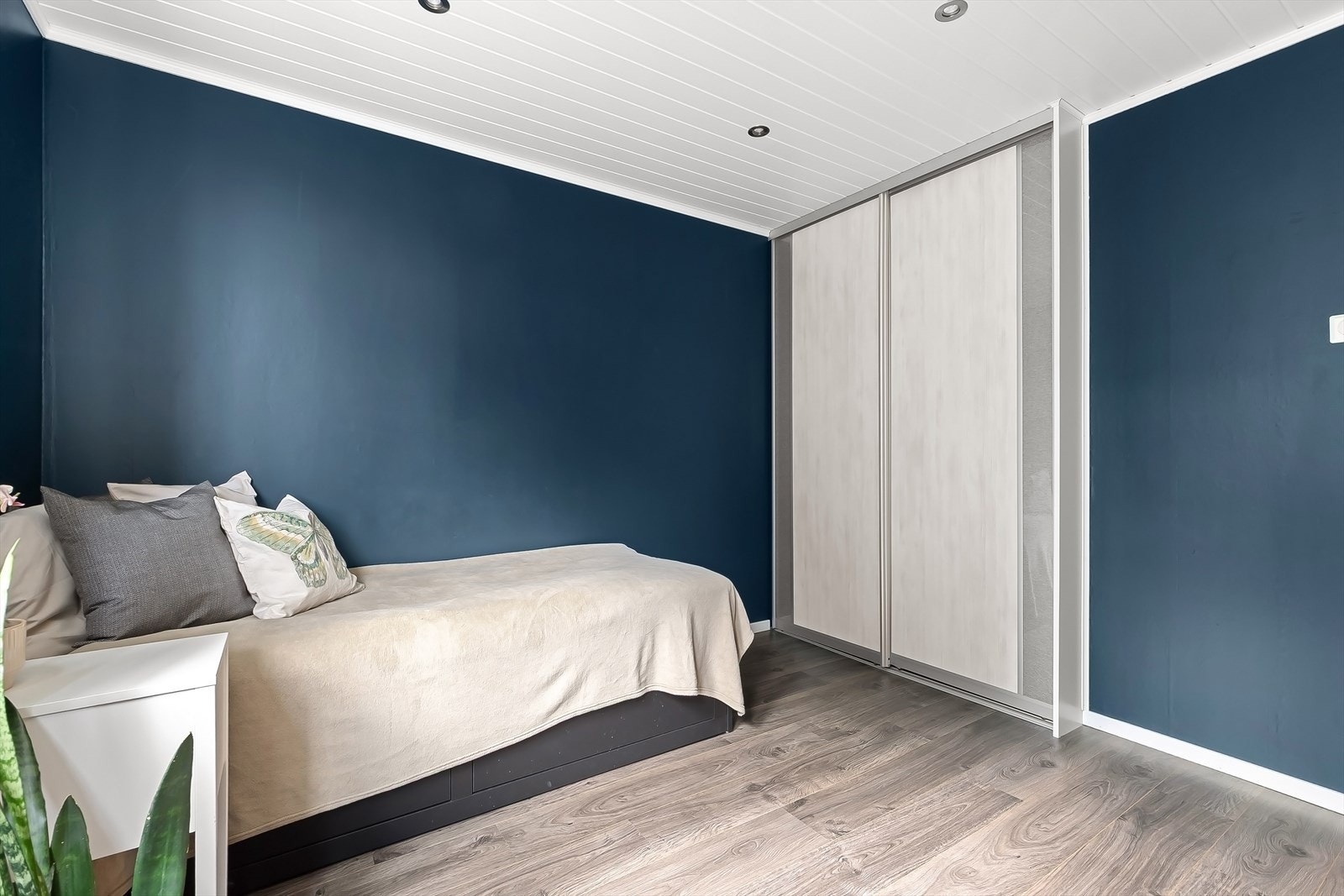 Rommet passer perfekt som barnerom, gjesterom eller kontor. Galleribilde