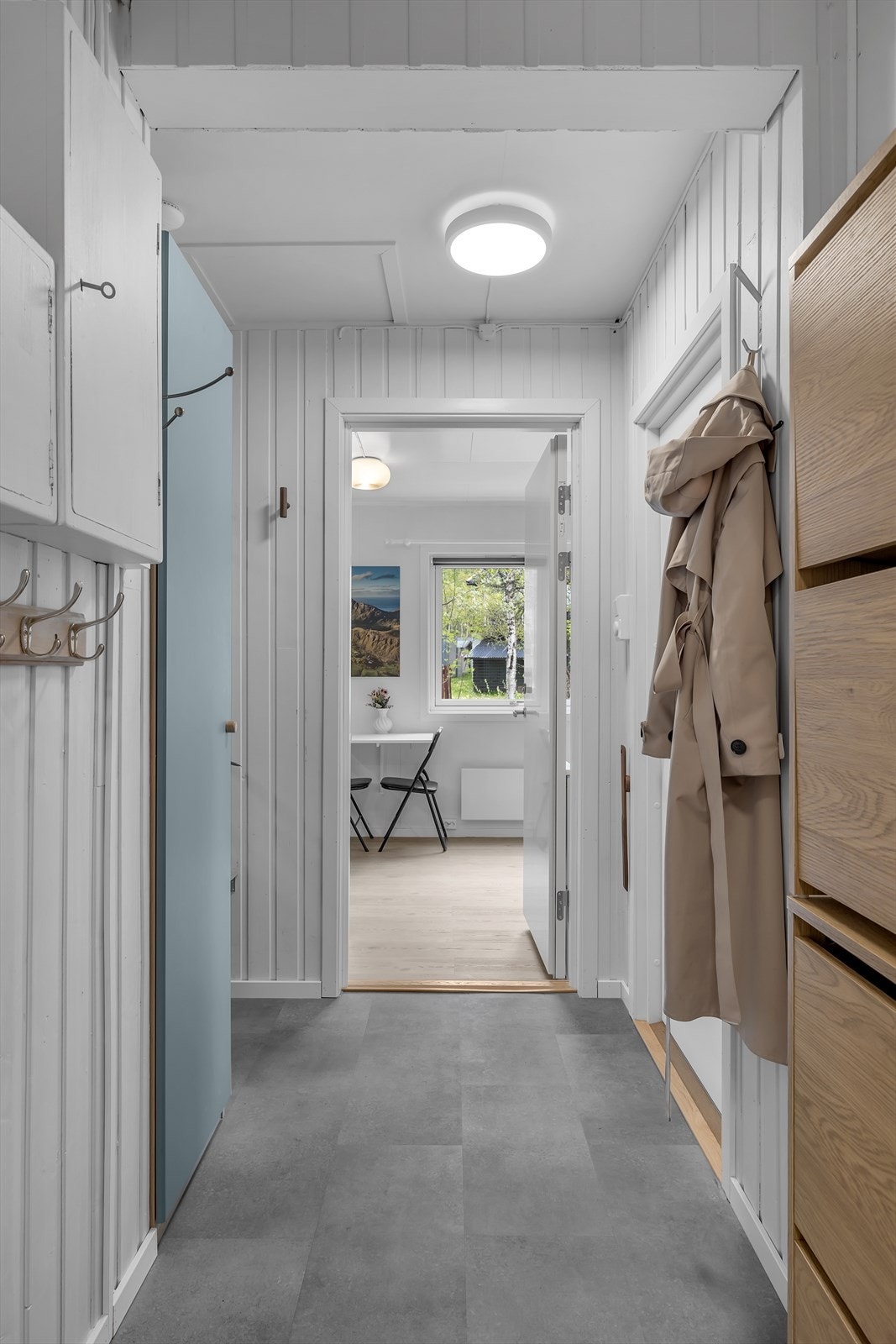 Gang med lyddør inn til hybelen Galleribilde