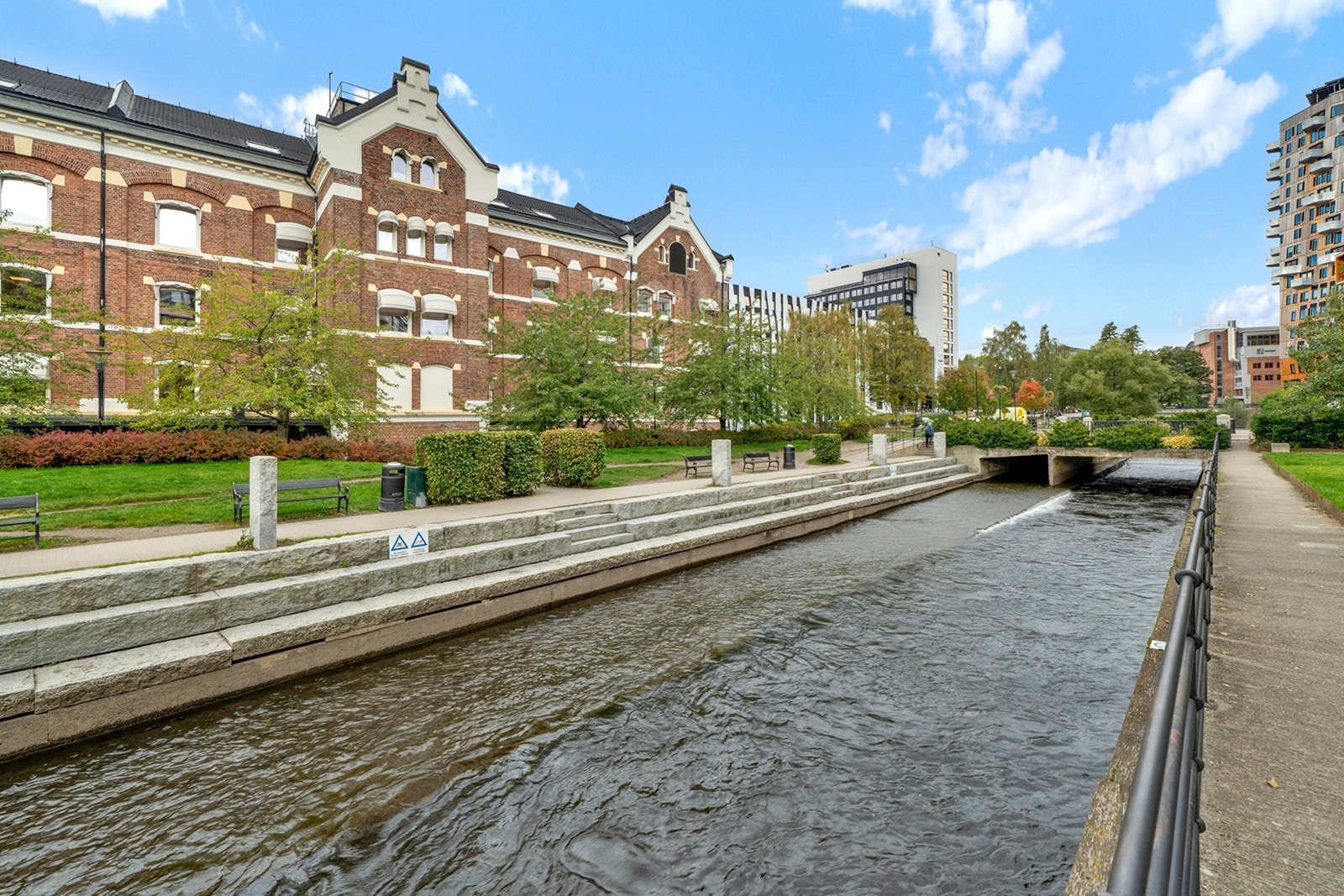 Akerselva byr på vakre omgivelser året rundt. Galleribilde