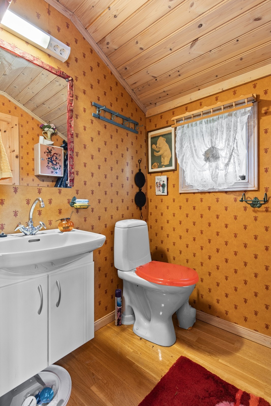 Gjeste wc i 1. etg. Galleribilde