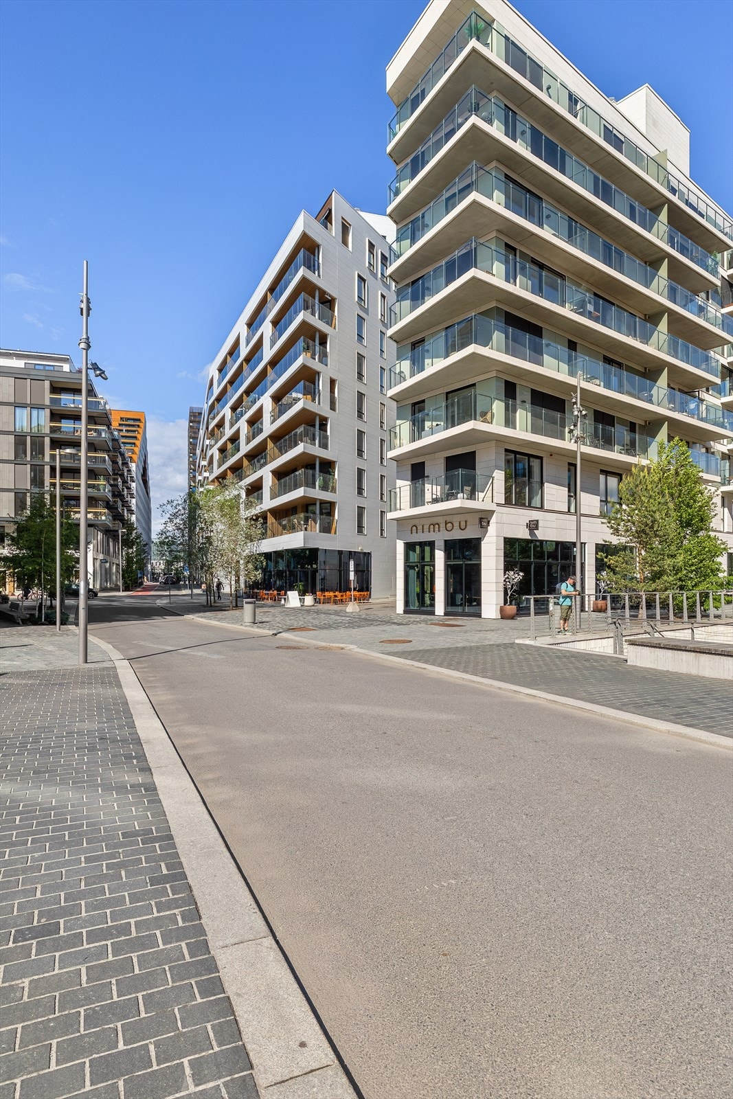 Fra leiligheten er det kun ti minutters gange til Oslo S, byens fremste kollektivknutepunkt. Galleribilde