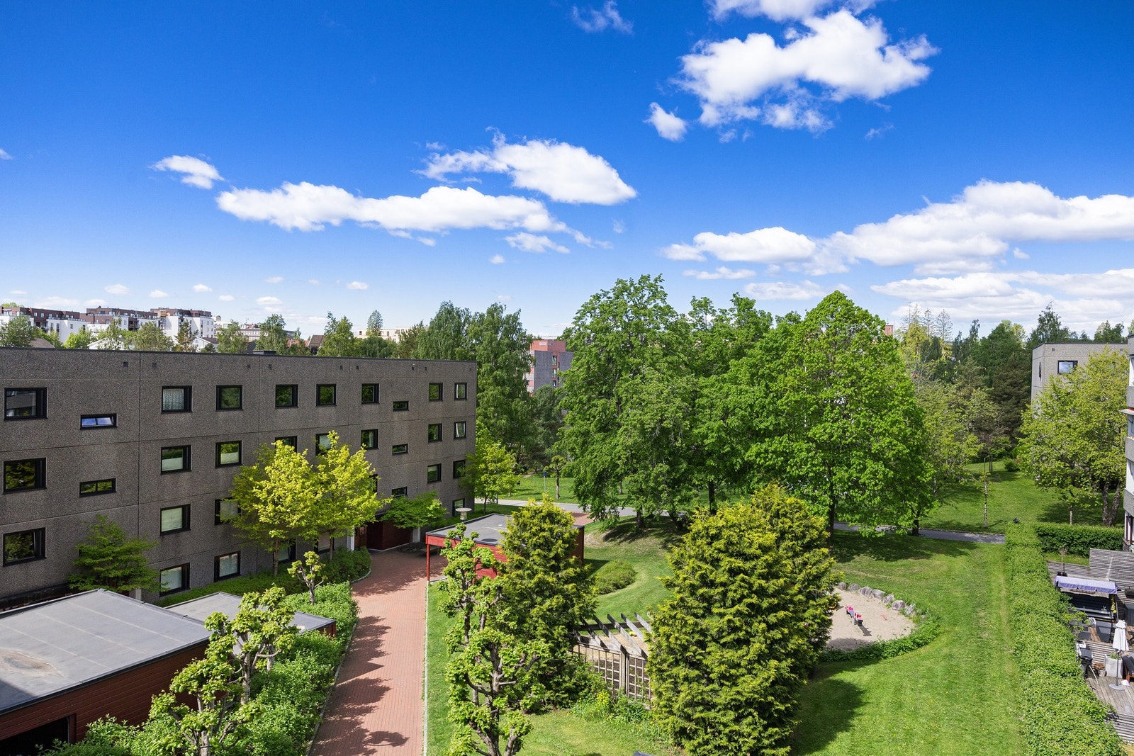 Velkommen til Hovseterveien 34 A, presentert av Eiendomsmegler MNEF/Partner Bjørnar Mikkelsen hos &Partners Eiendomsmegling Galleribilde