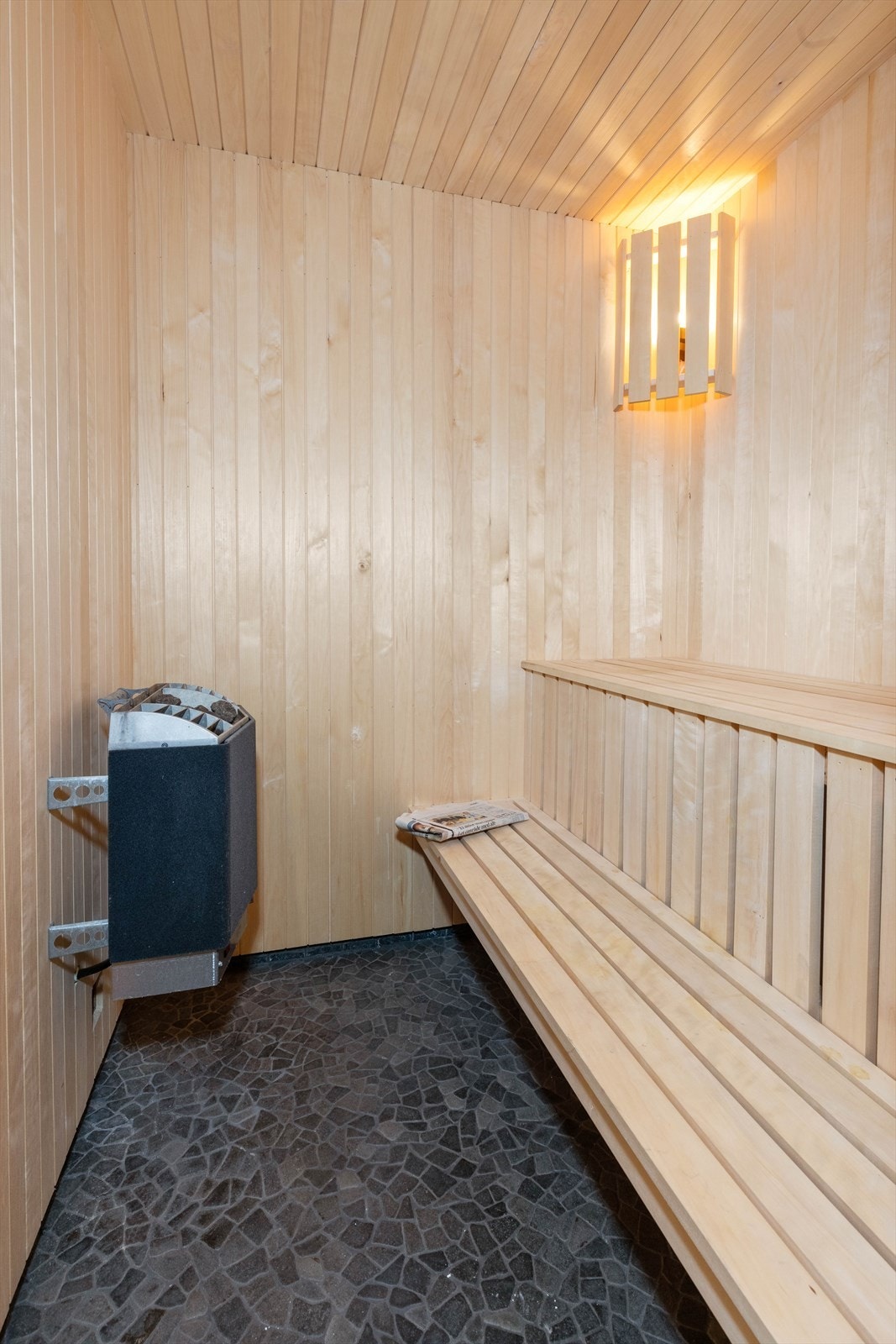 Fra bad er det inngang til badstue Galleribilde