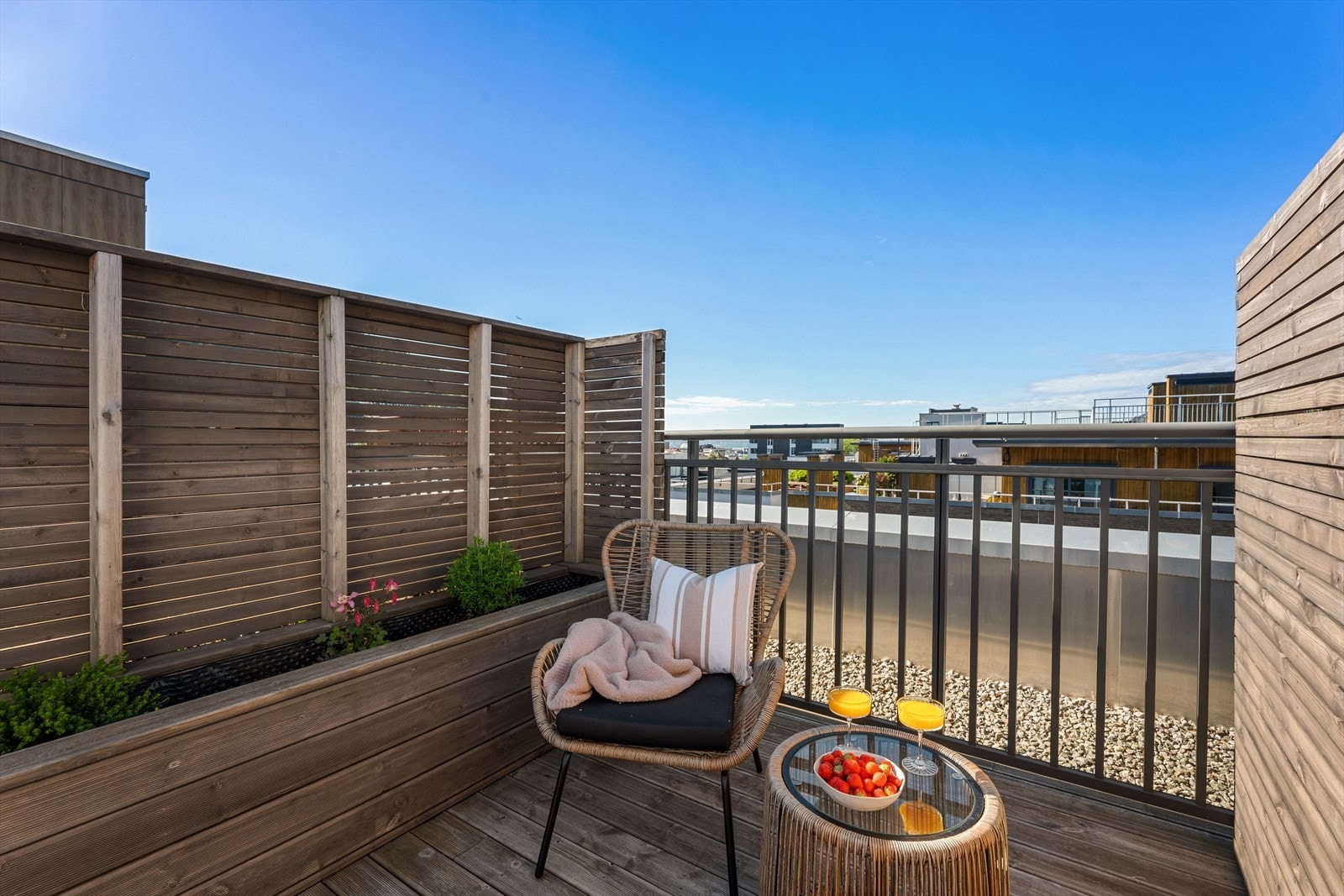 - Nyt de varme, fine sommerdagene på felles takterrasse - Galleribilde