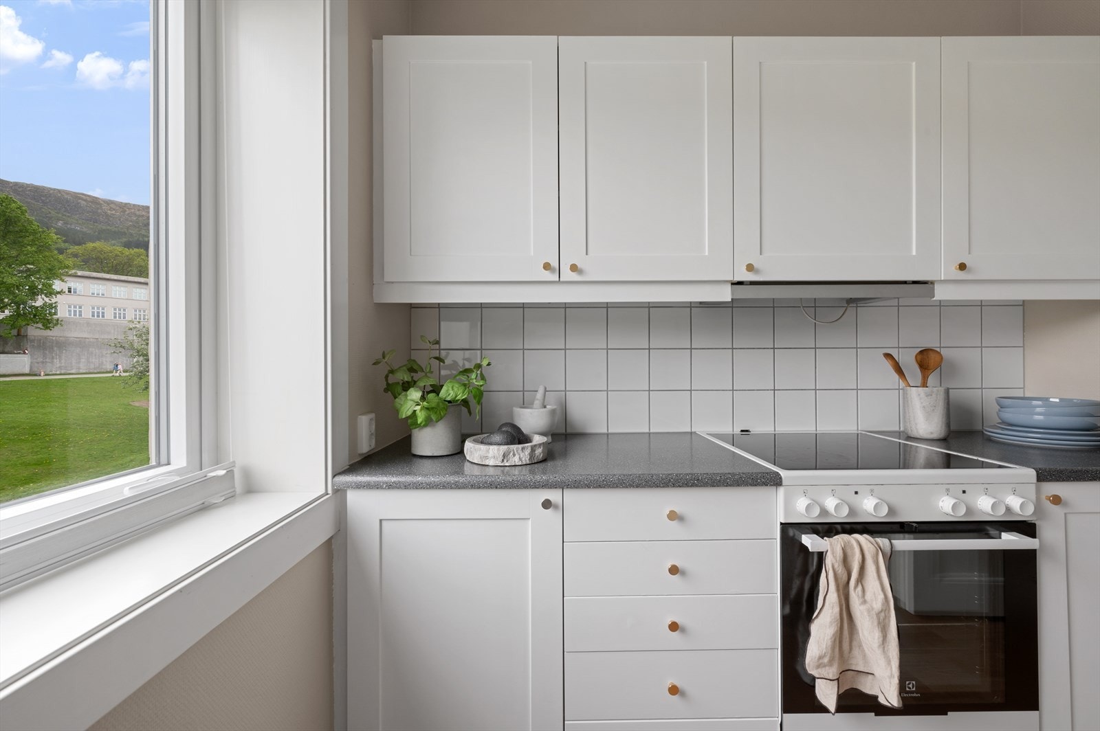 - Kjøkkenet måler 6,1m² - Galleribilde