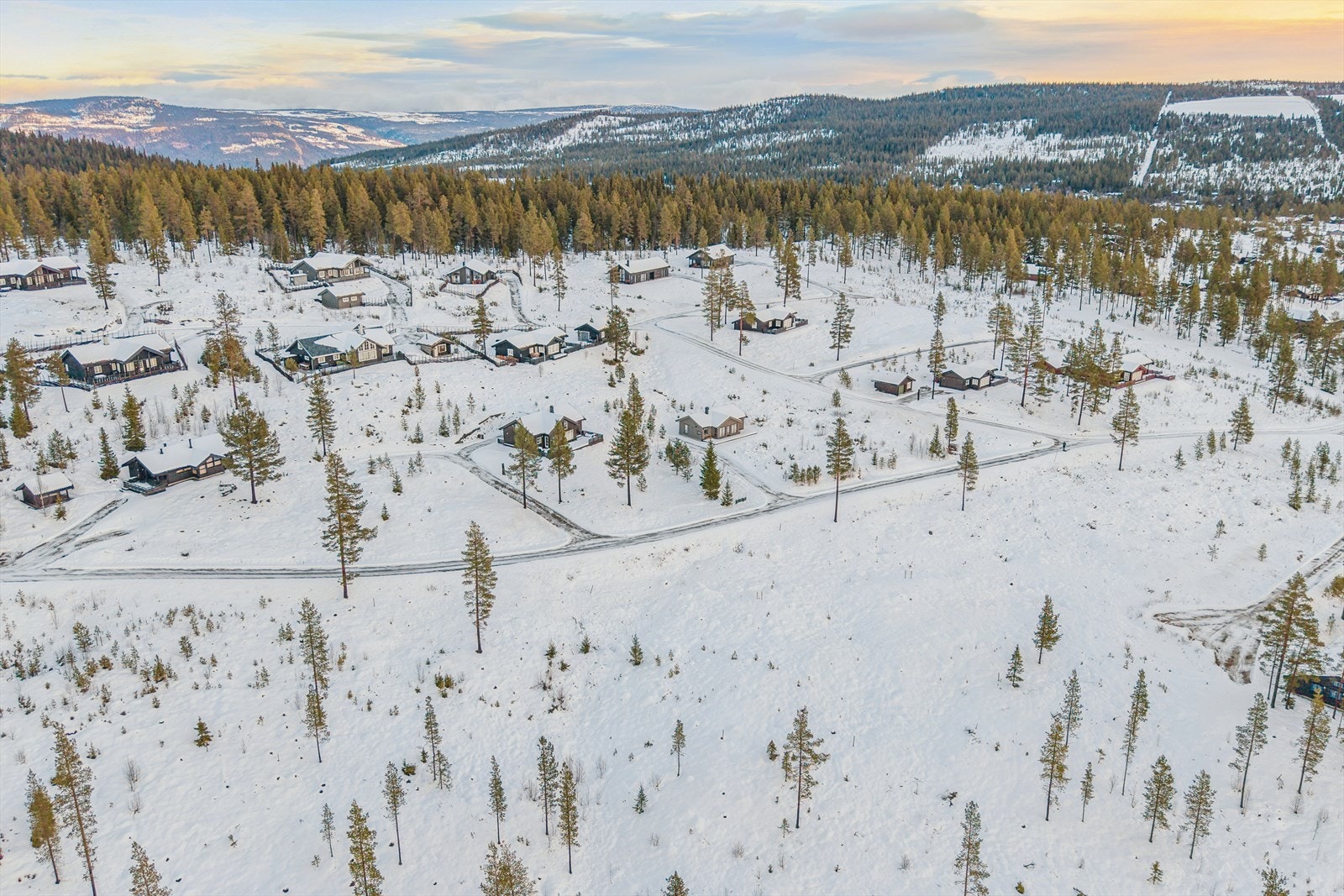Tomten ligger i et etablert og attraktivt hytteområde på Gålå. Foto: Efkt/Håkon Rybakken. Galleribilde