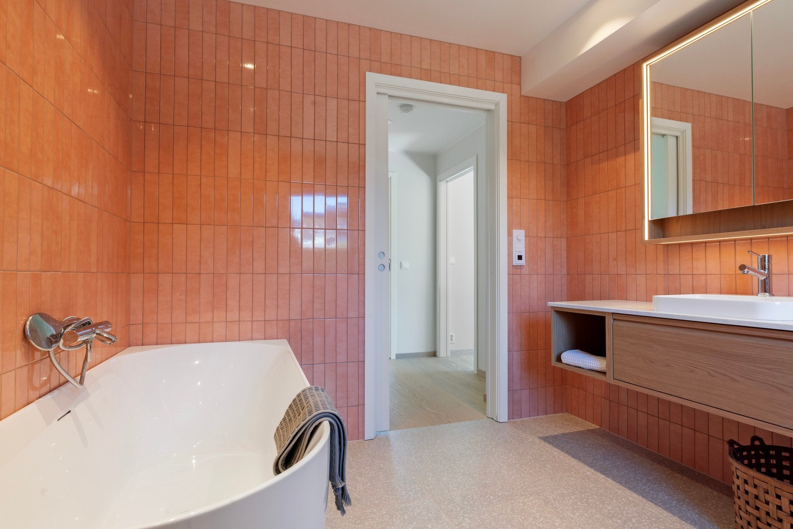 Badet som er i 2. etasje har et areal på 7.9 m² Galleribilde