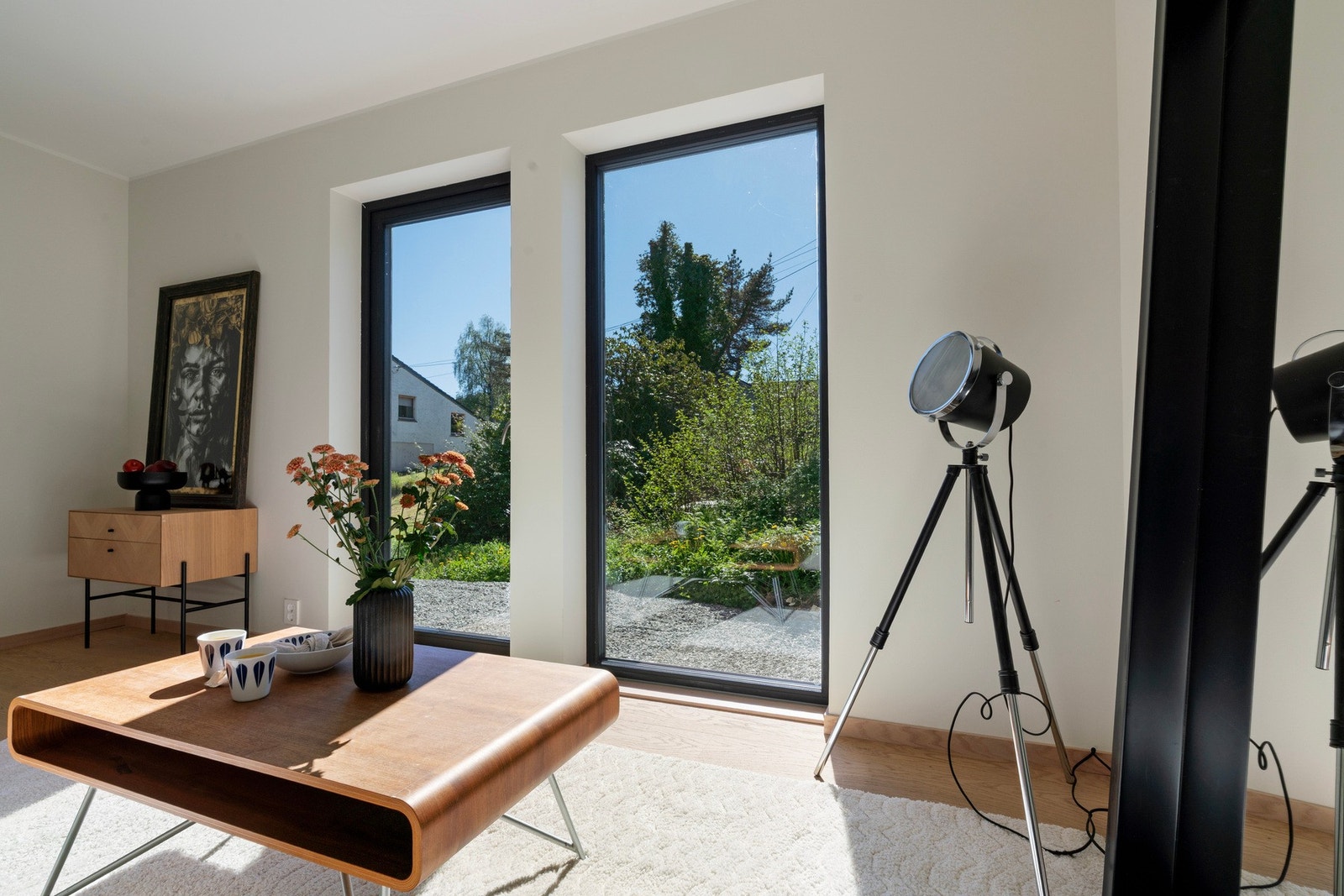 Dette rommet har et areal på 12 m² og direkte utgang til hagen Galleribilde