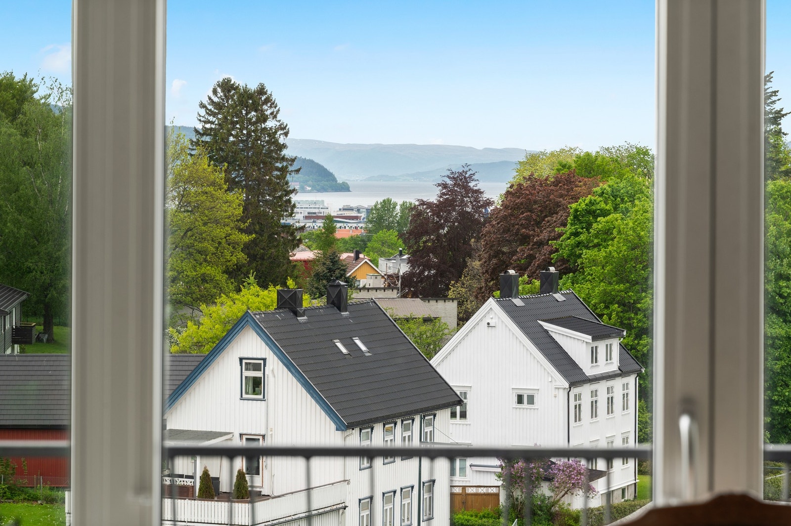 Utikt. Galleribilde