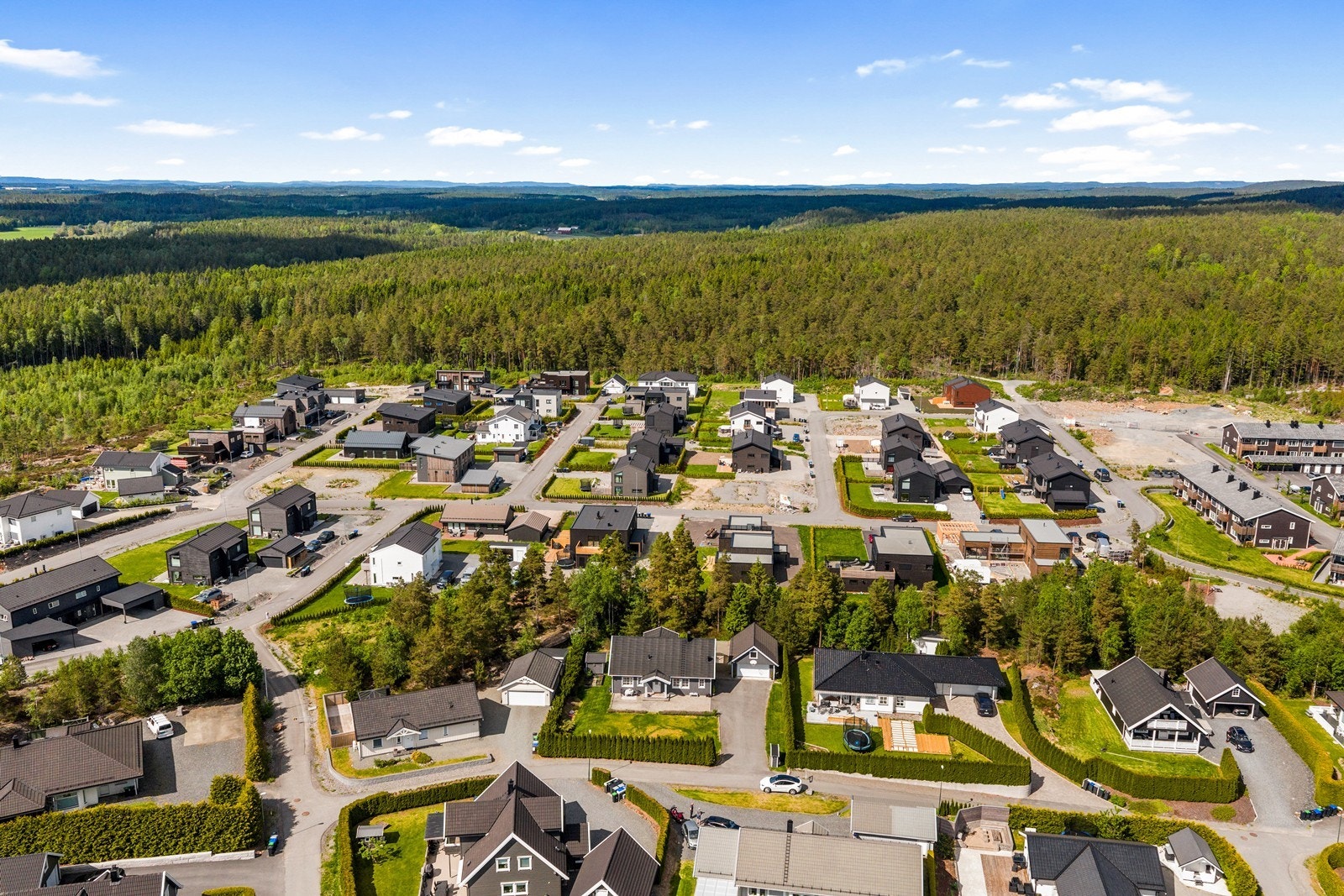Et veletablert og barnevennlig boligområde. Galleribilde
