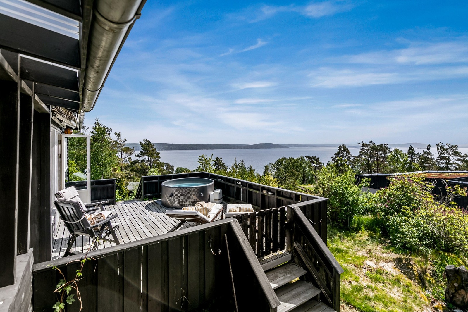 Gangavstand til Toftes fantastiske natur og skjærgård. Galleribilde