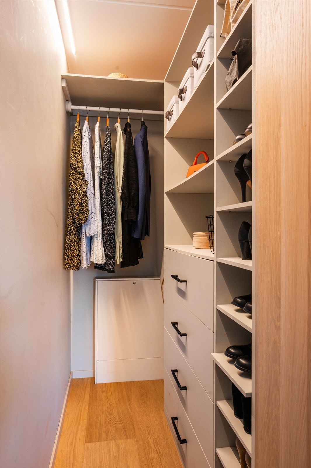 Her har man rikelig med oppbevaringsplass. Galleribilde