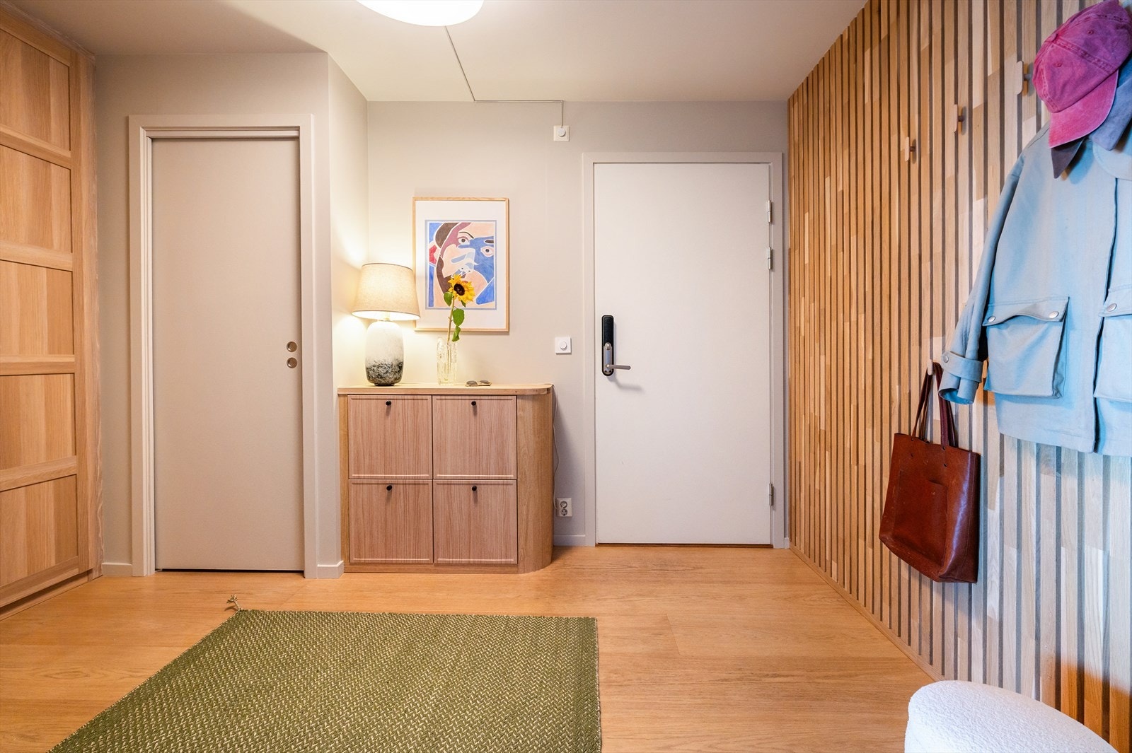 Leiligheten har enkel og komfortabel adkomst med heis. Galleribilde