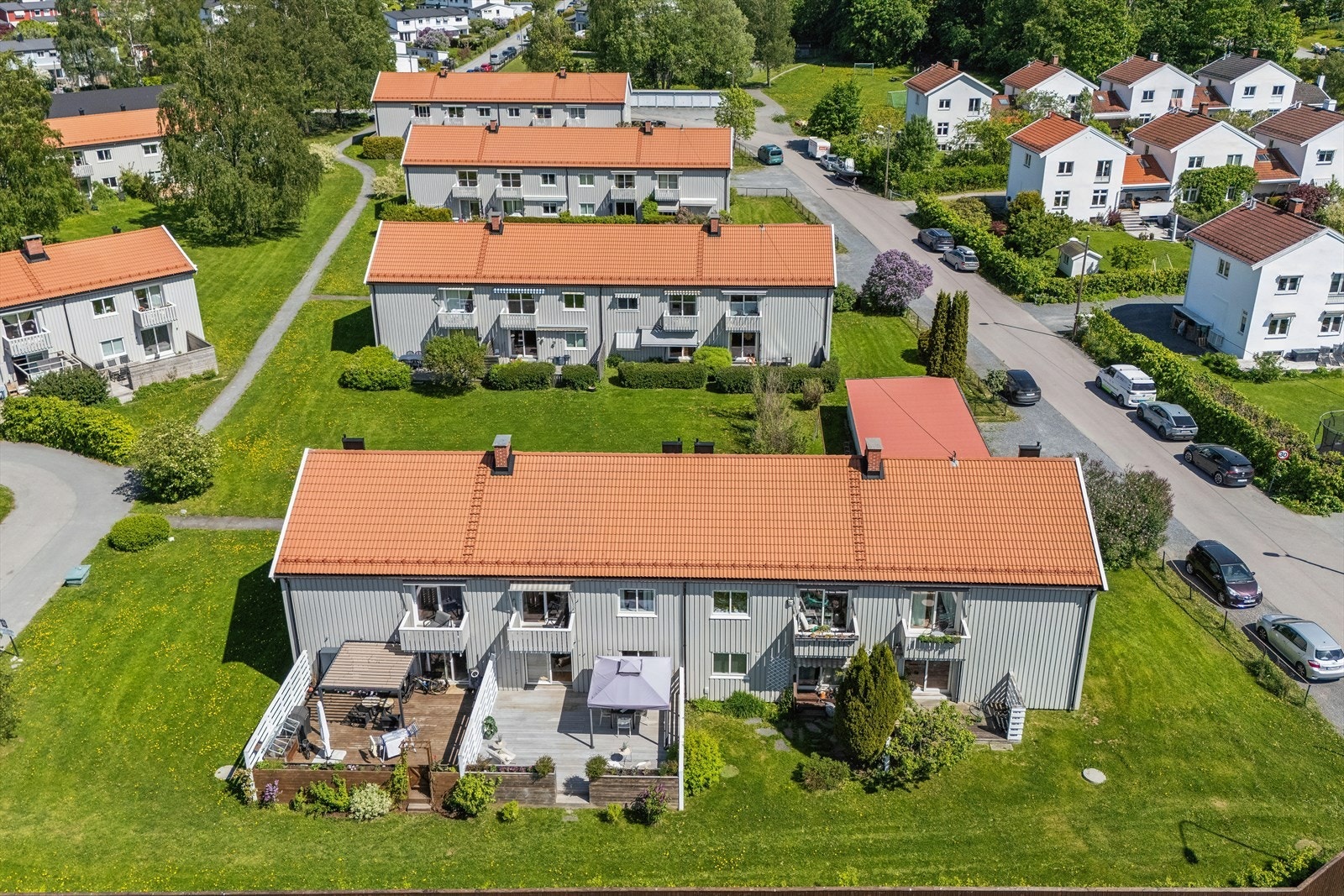 Velkommen til Lijordveien 2B - En hyggelig 2-roms i 1.etg. med særdeles solrik og stor terrasse! Galleribilde