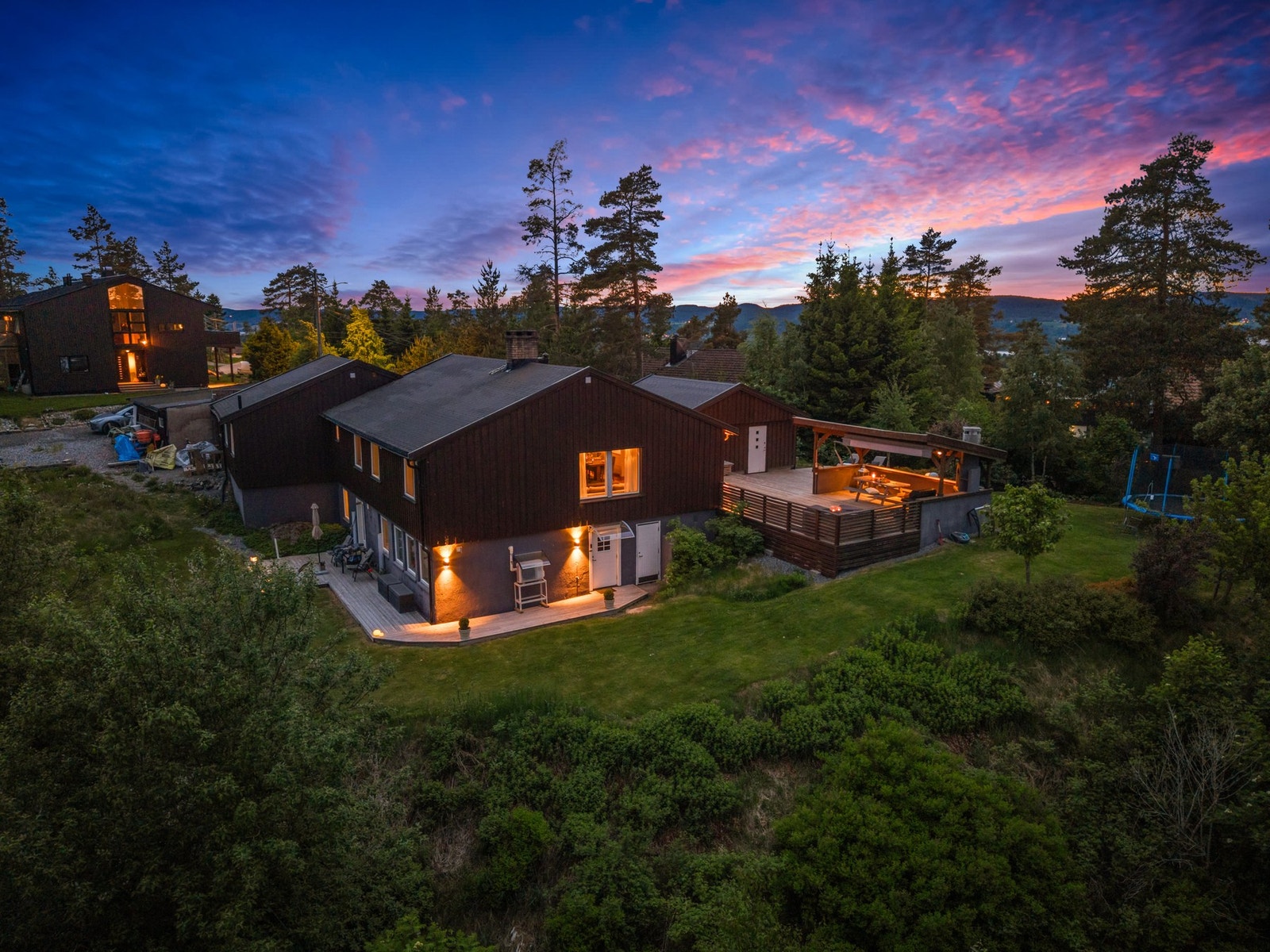 Christer Langstrand v/EIE eiendomsmegling har gleden av å presentere Løkenåsen 22! Galleribilde