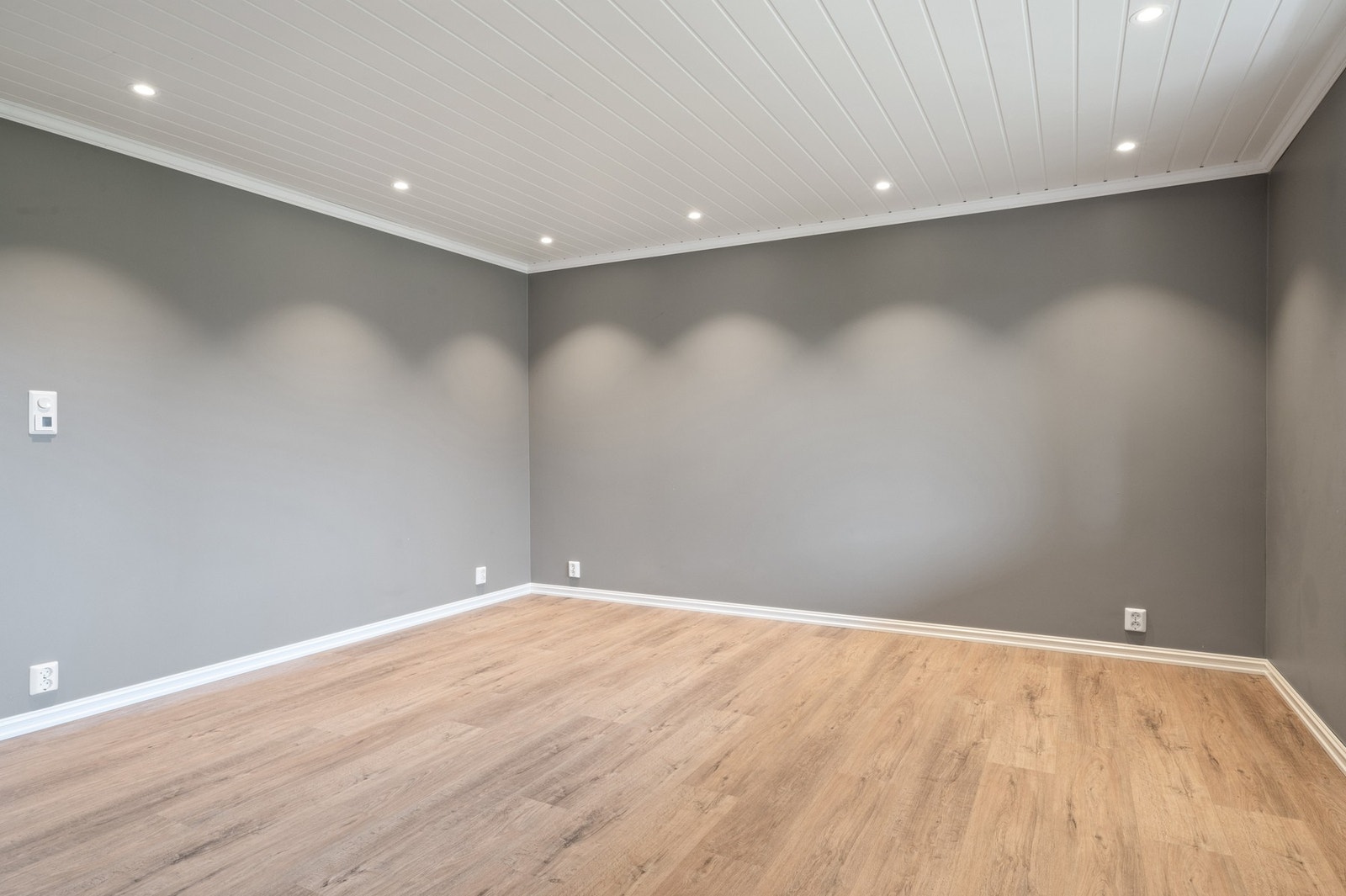 Det er downlights i himling Galleribilde