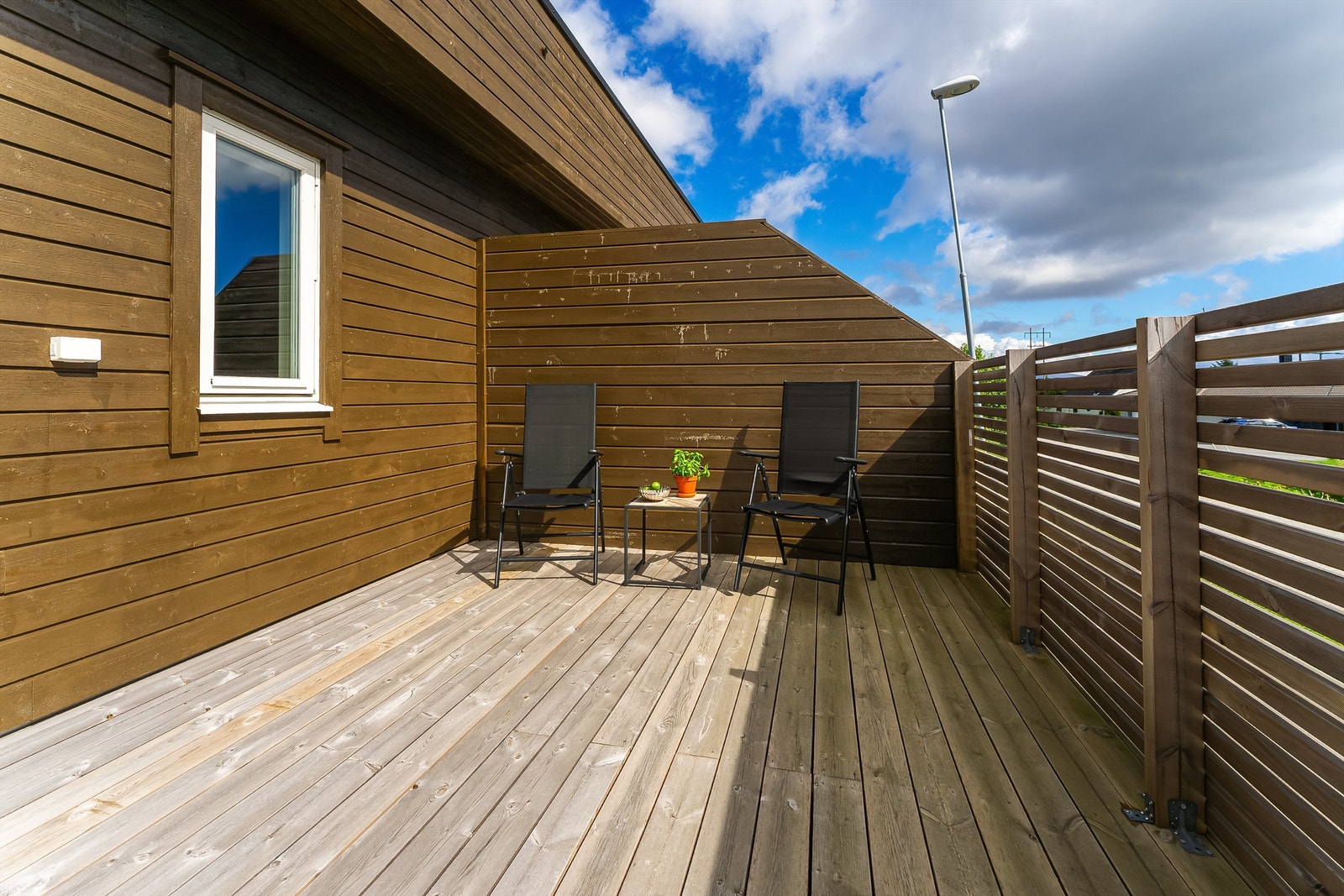 Terrasse med fine solforhold. Galleribilde