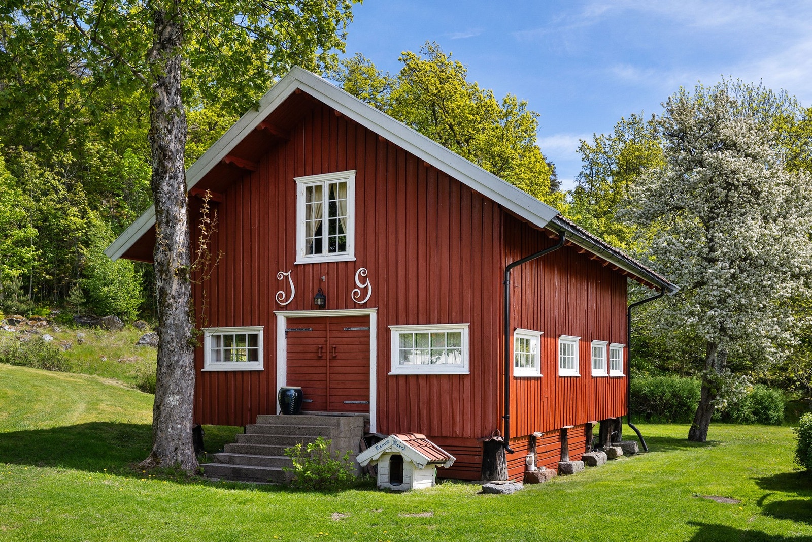 Tidligere stall fra 1650 som i ca 2010 ble restaurert til å i dag utgjør et festlokale. Galleribilde