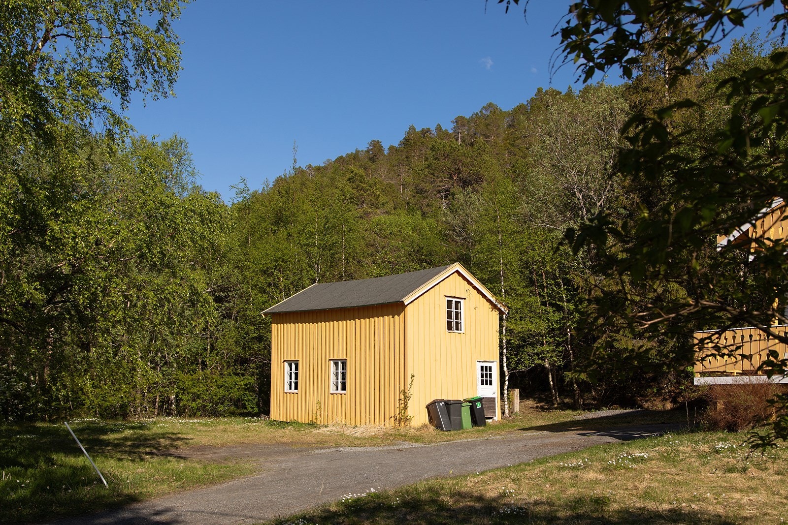 Uthus Galleribilde