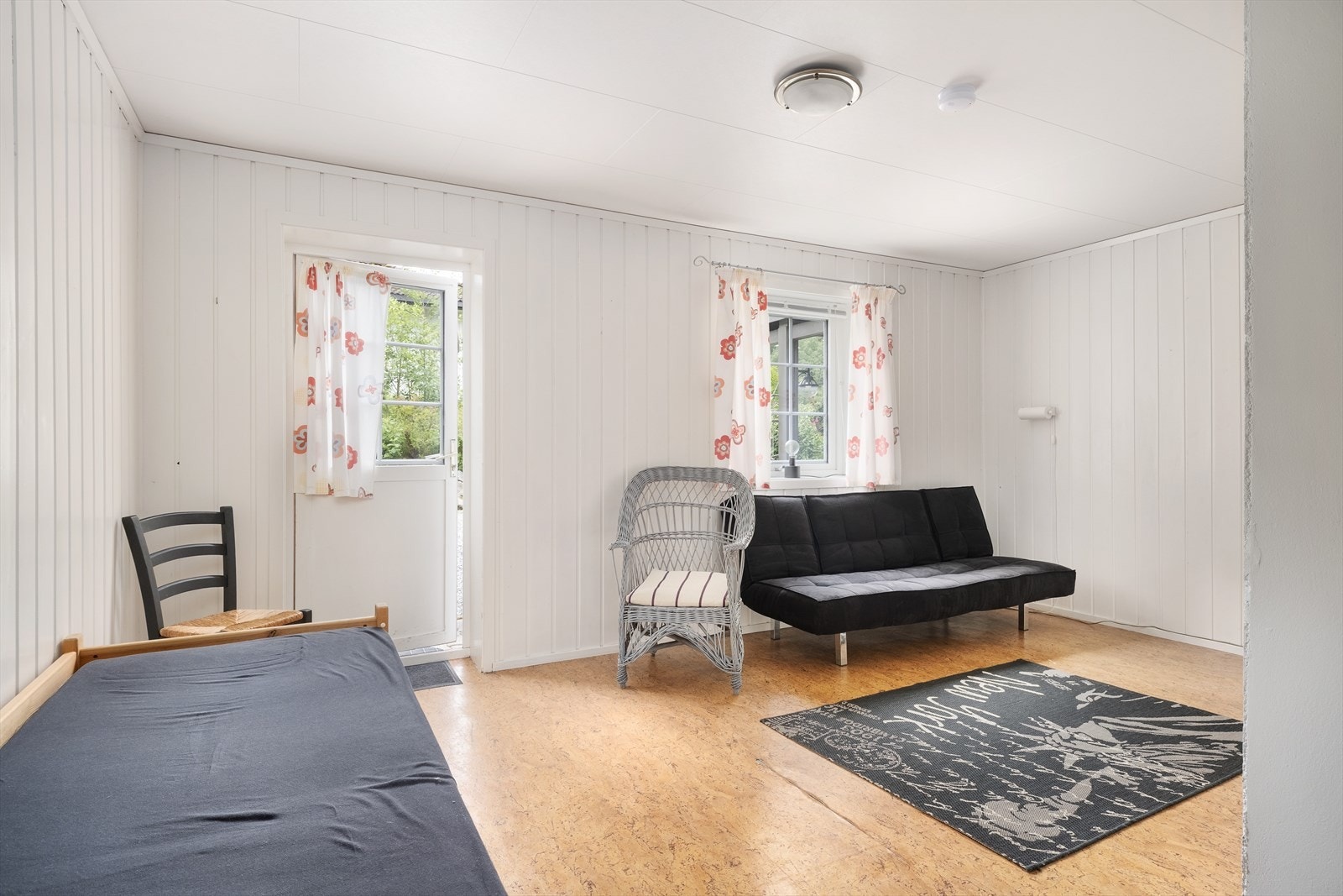 - Opphaldsrom med eigen inngang - Galleribilde