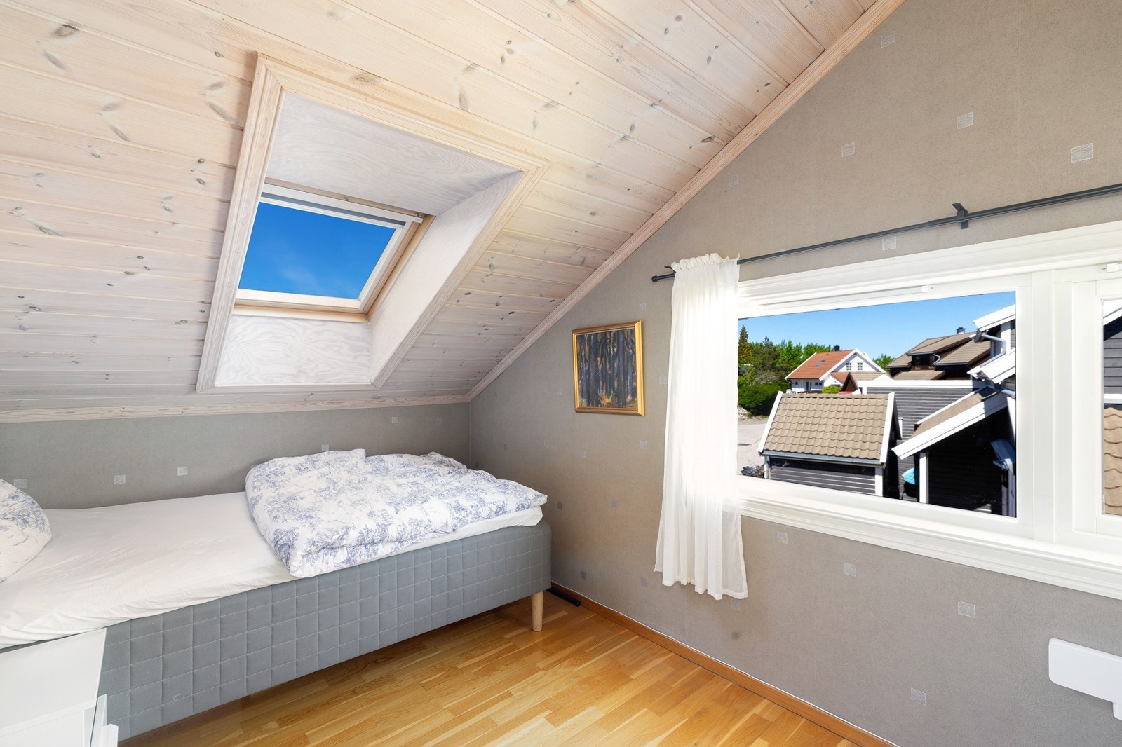 Hems er godkjent som åpen, men er lukket igjen og innredet med kontor/soverom. Galleribilde