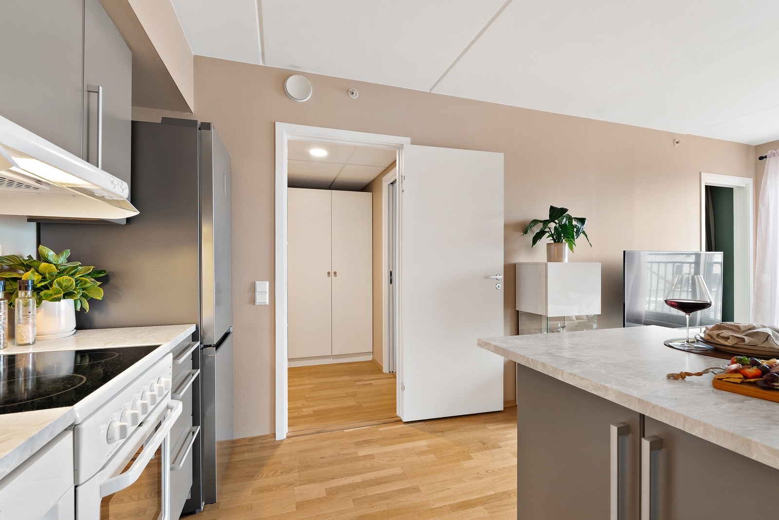 Leiligheten er utstyrt med balansert ventilasjon med varmegjenvinning. Galleribilde