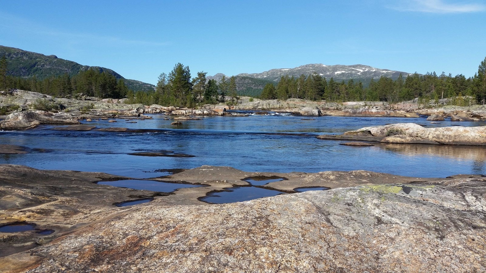 Idyllisk natur hele året Galleribilde