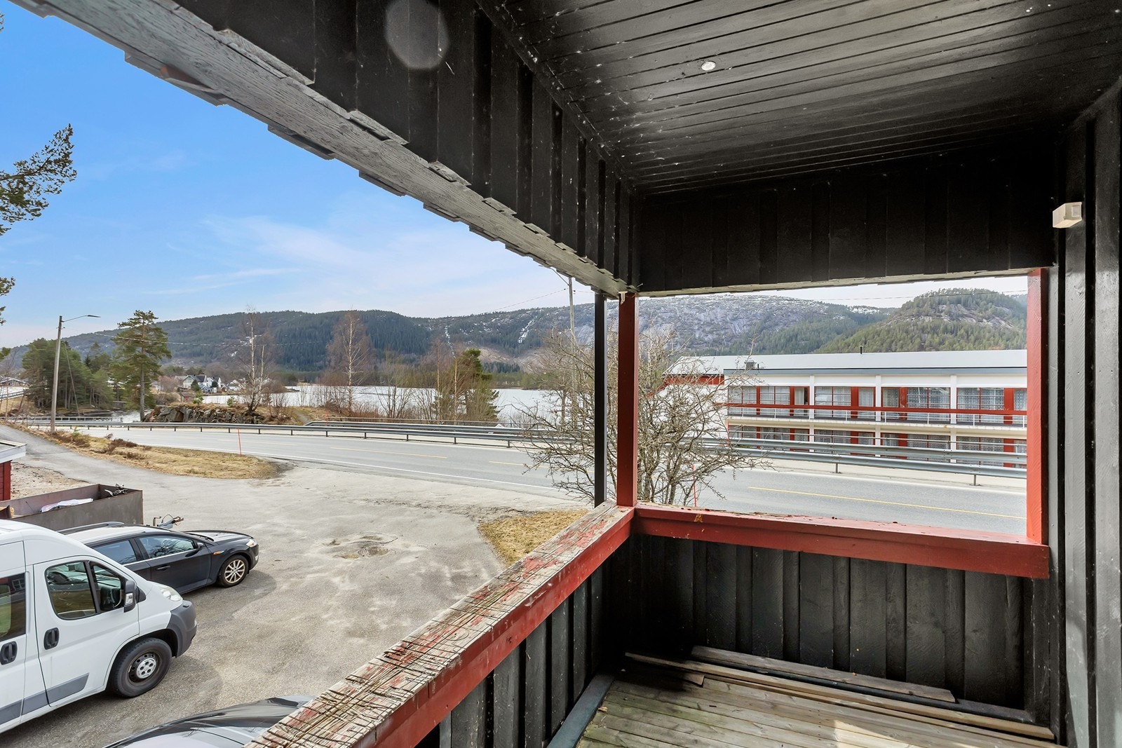Utsikt fra balkong Galleribilde