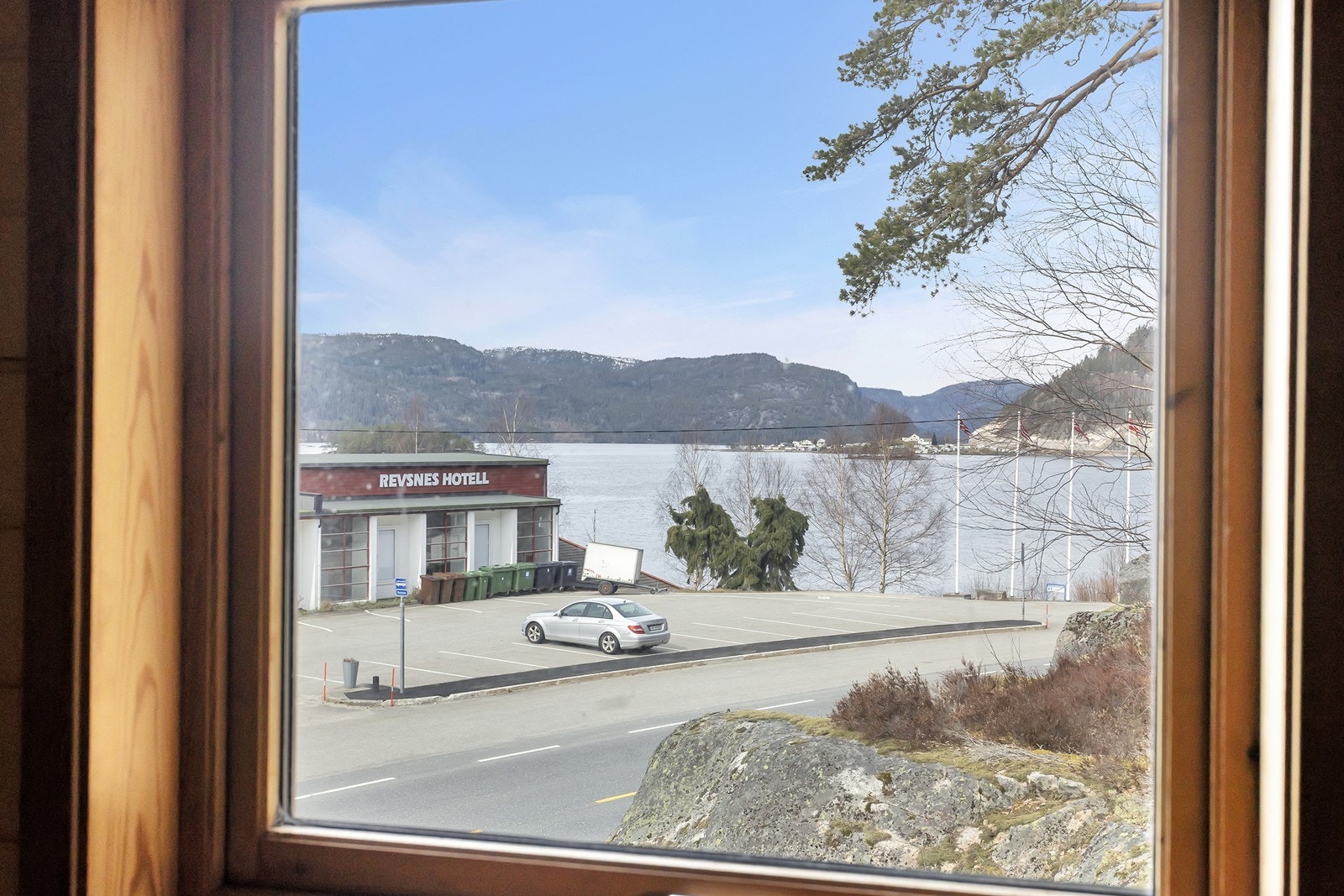 Fin utsikt mot fjorden Galleribilde